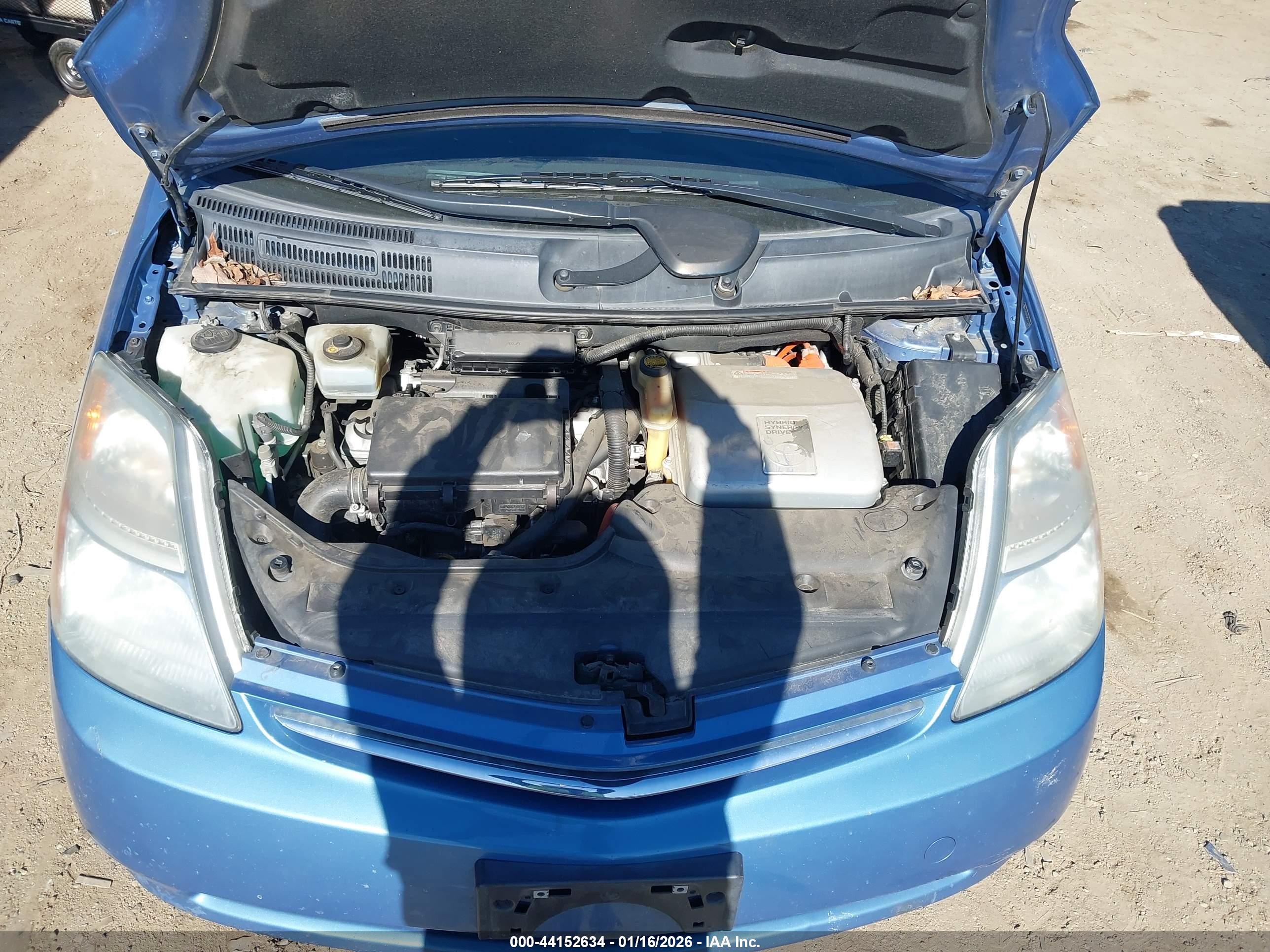 TOYOTA PRIUS image 10