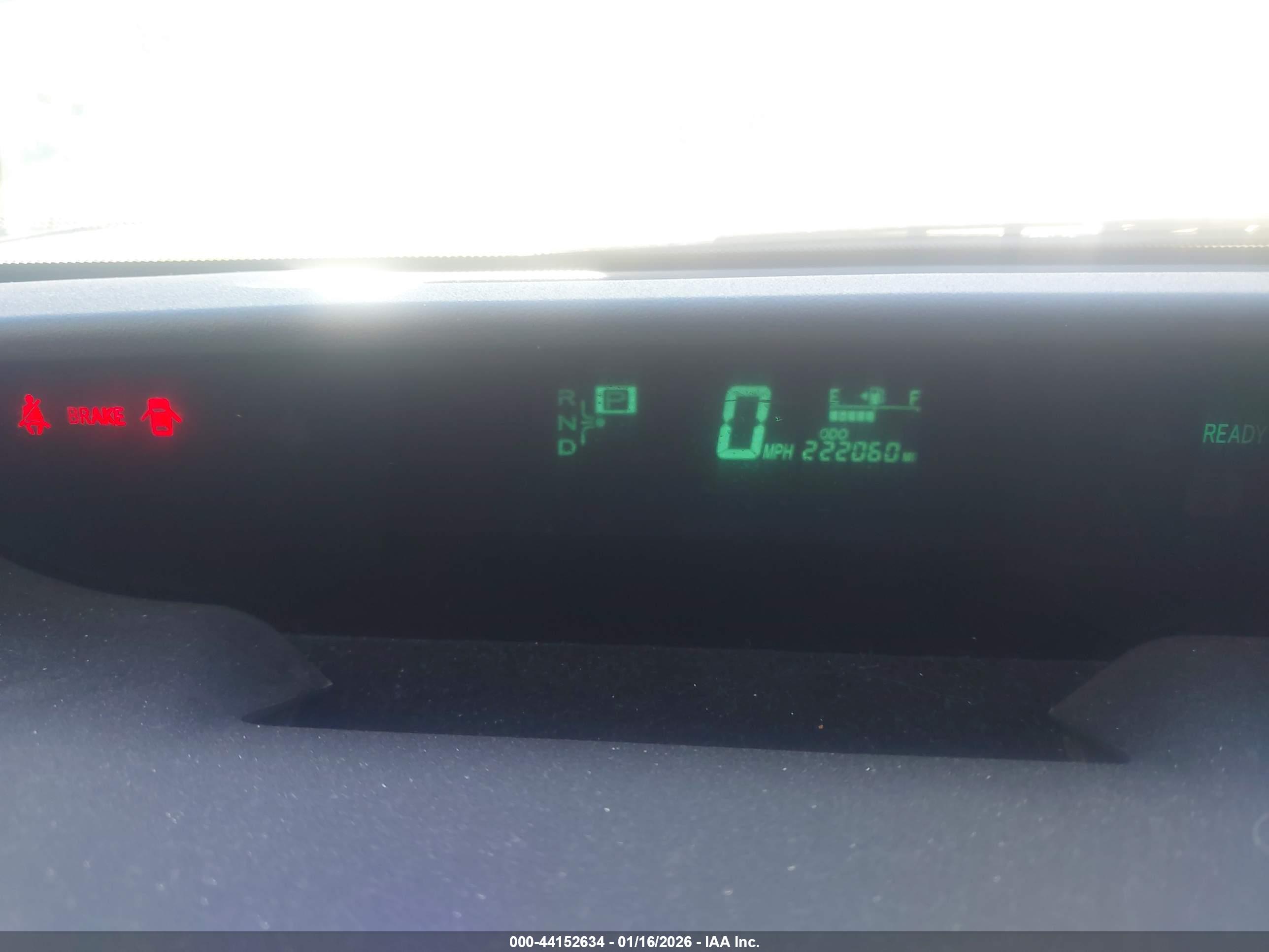 TOYOTA PRIUS image 7