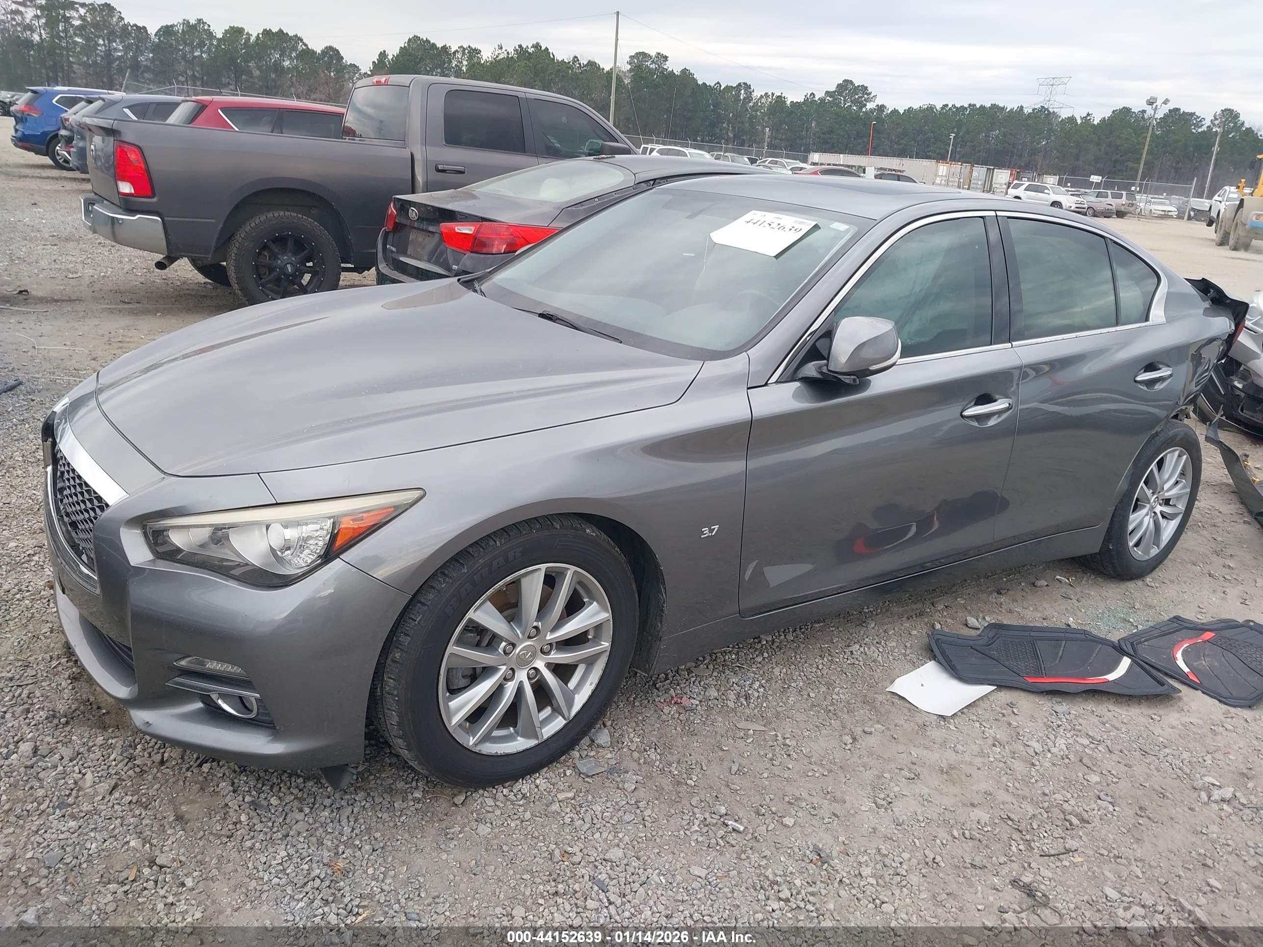 INFINITI Q50 image 2