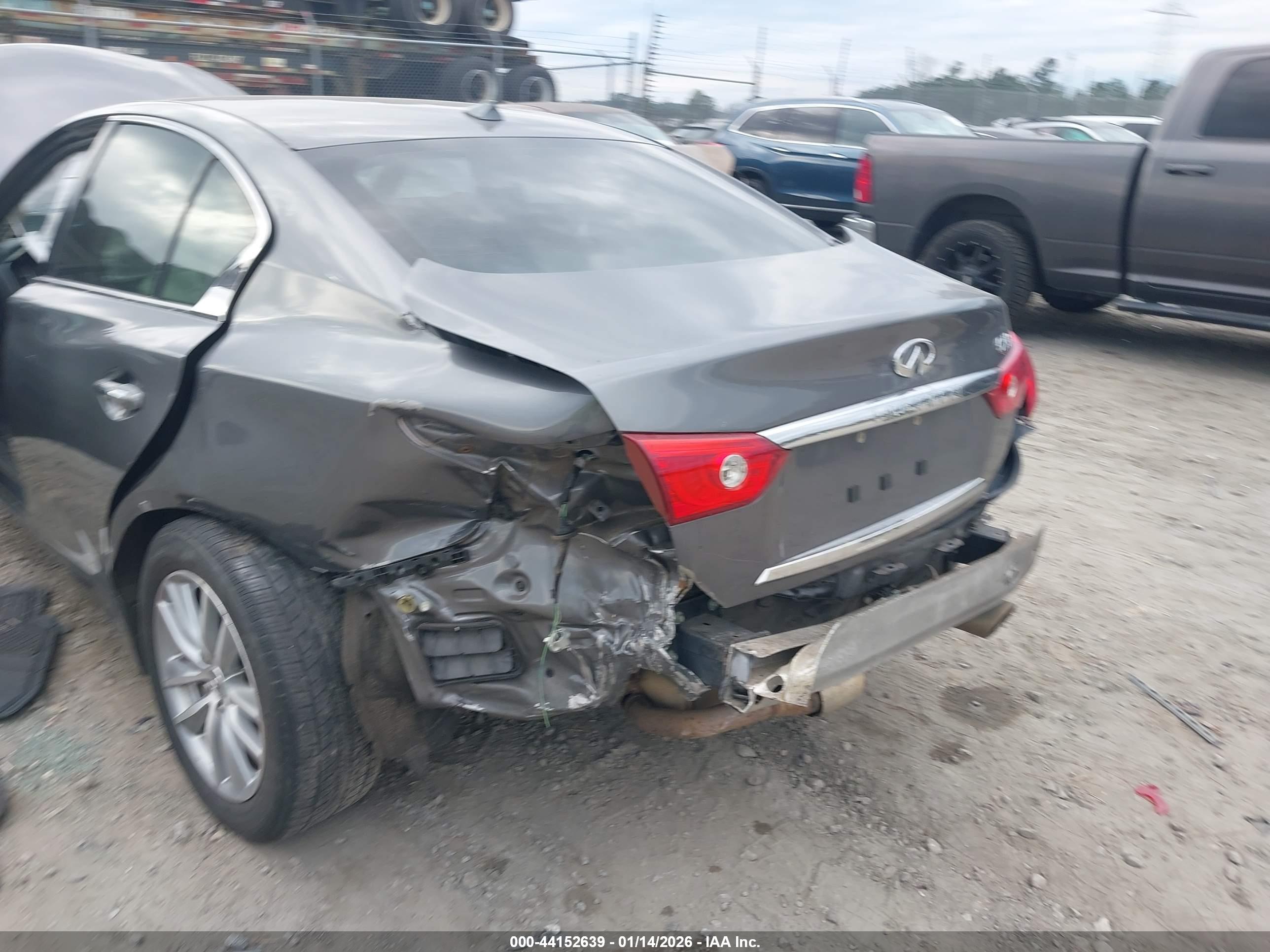 INFINITI Q50 image 6