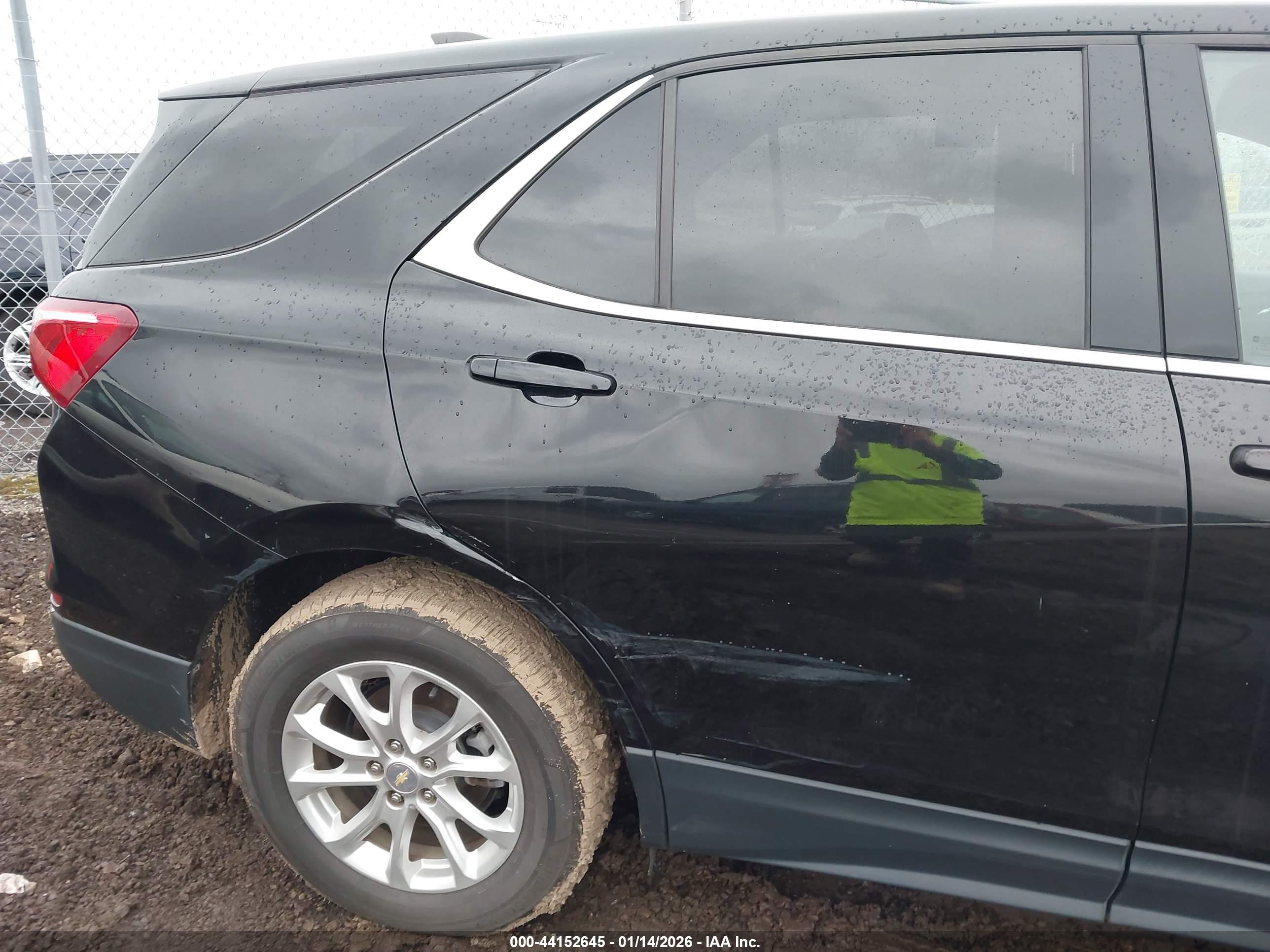 CHEVROLET EQUINOX image 6