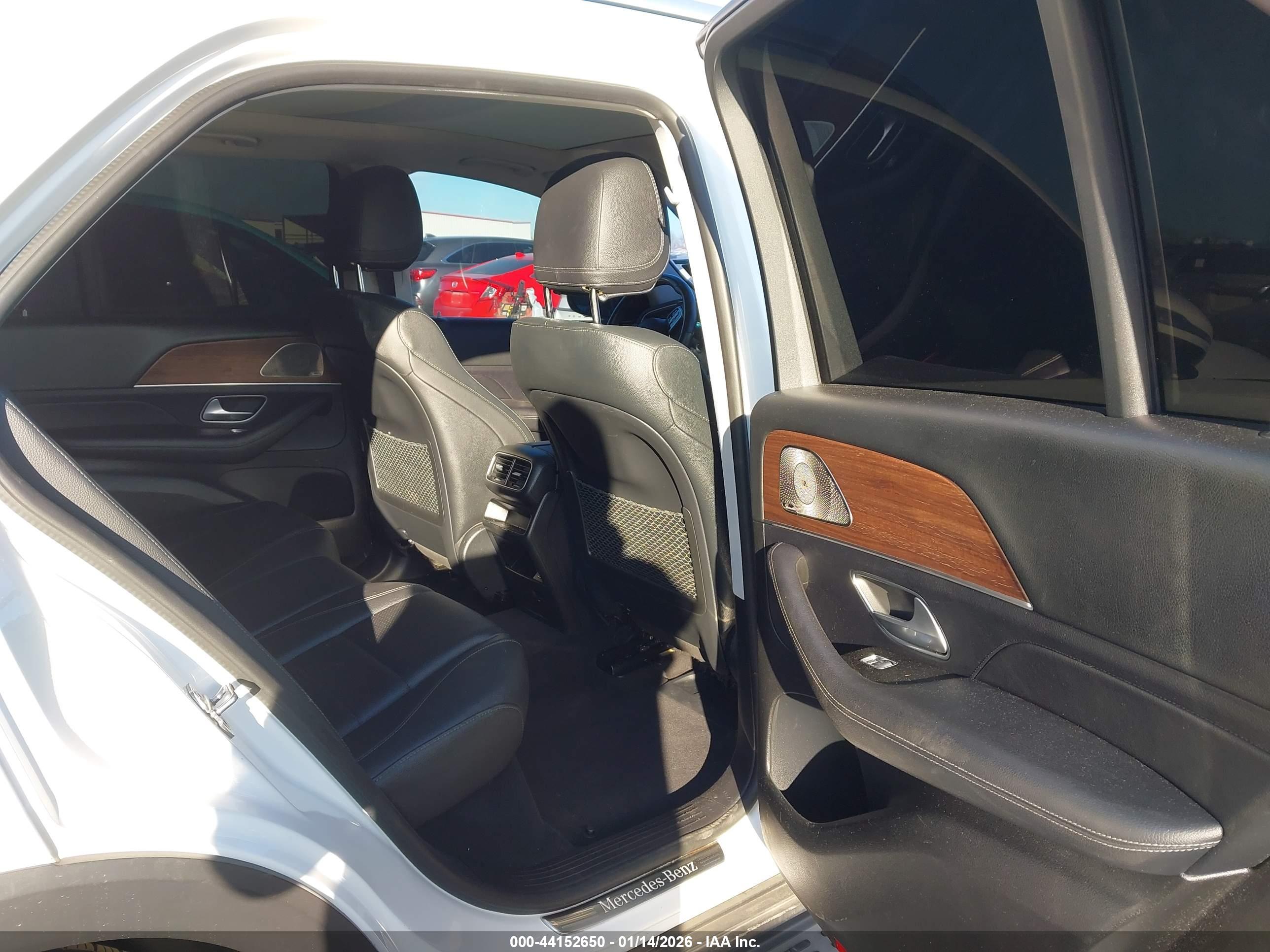 MERCEDES-BENZ GLE image 8