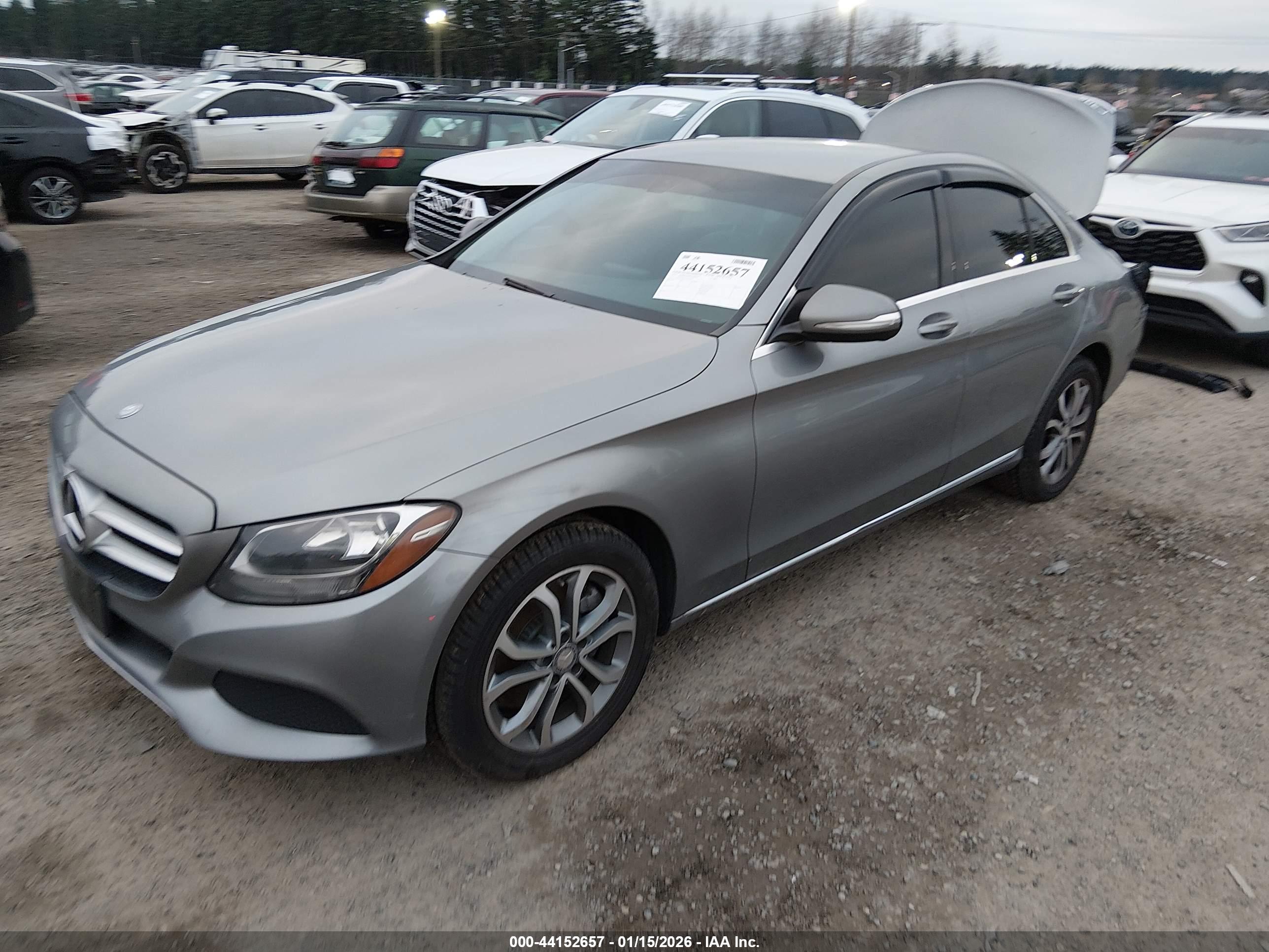 MERCEDES-BENZ C image 2