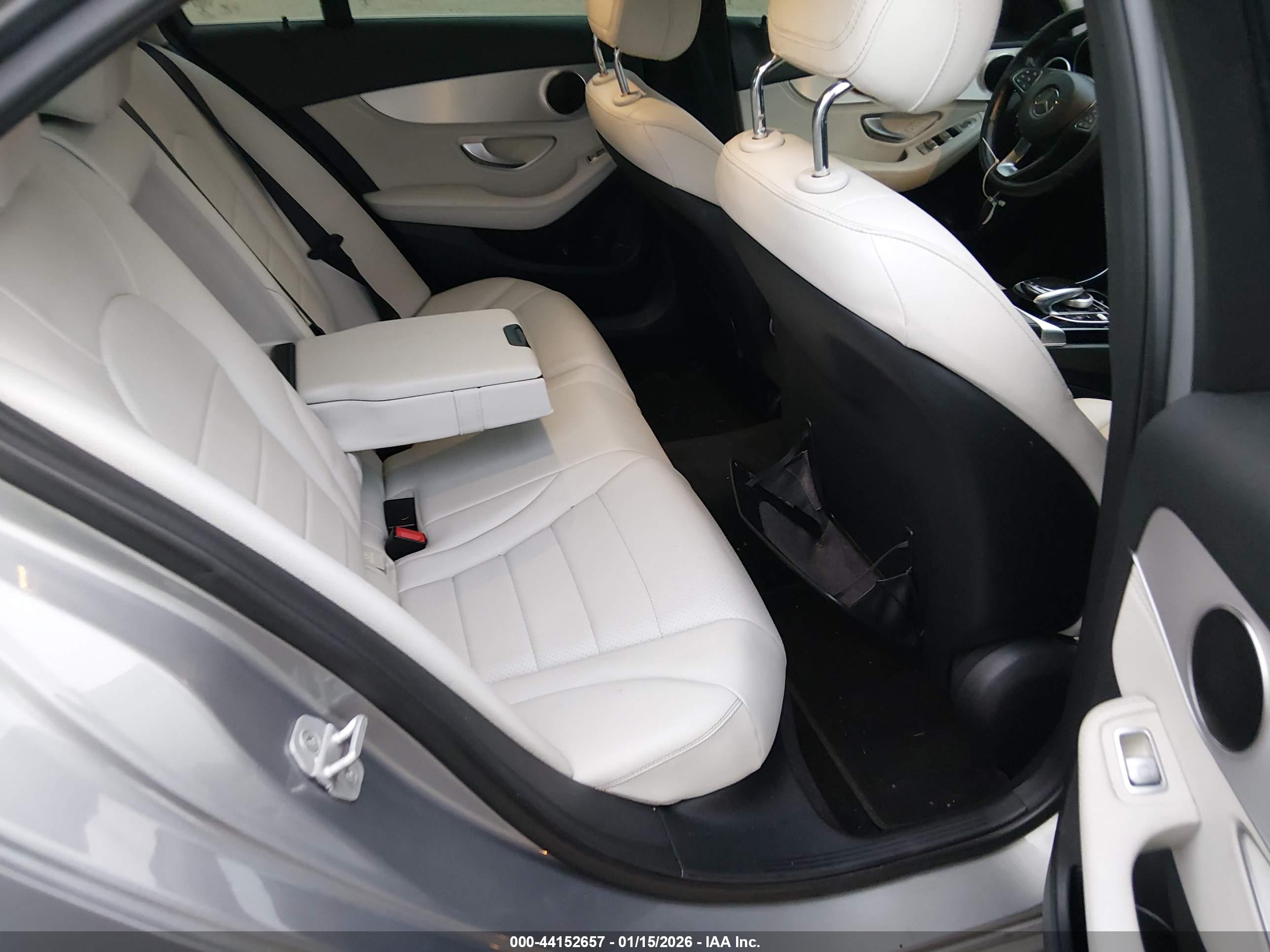 MERCEDES-BENZ C image 8