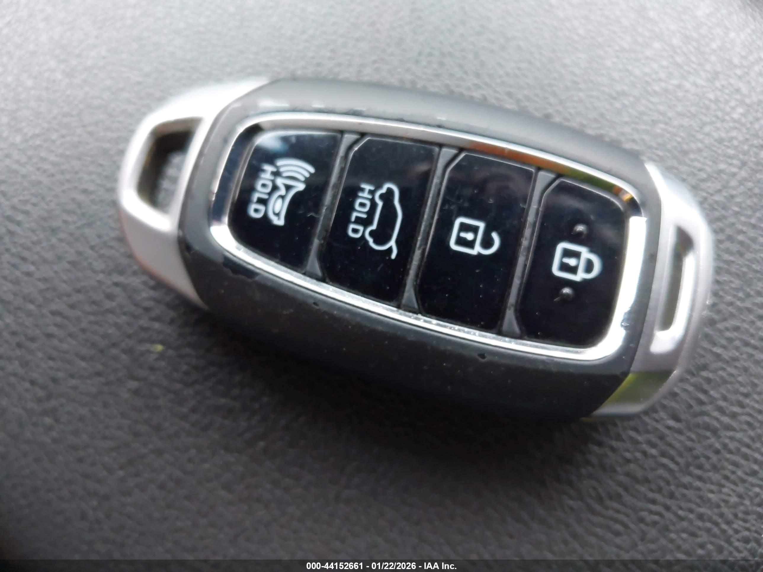 HYUNDAI KONA image 11