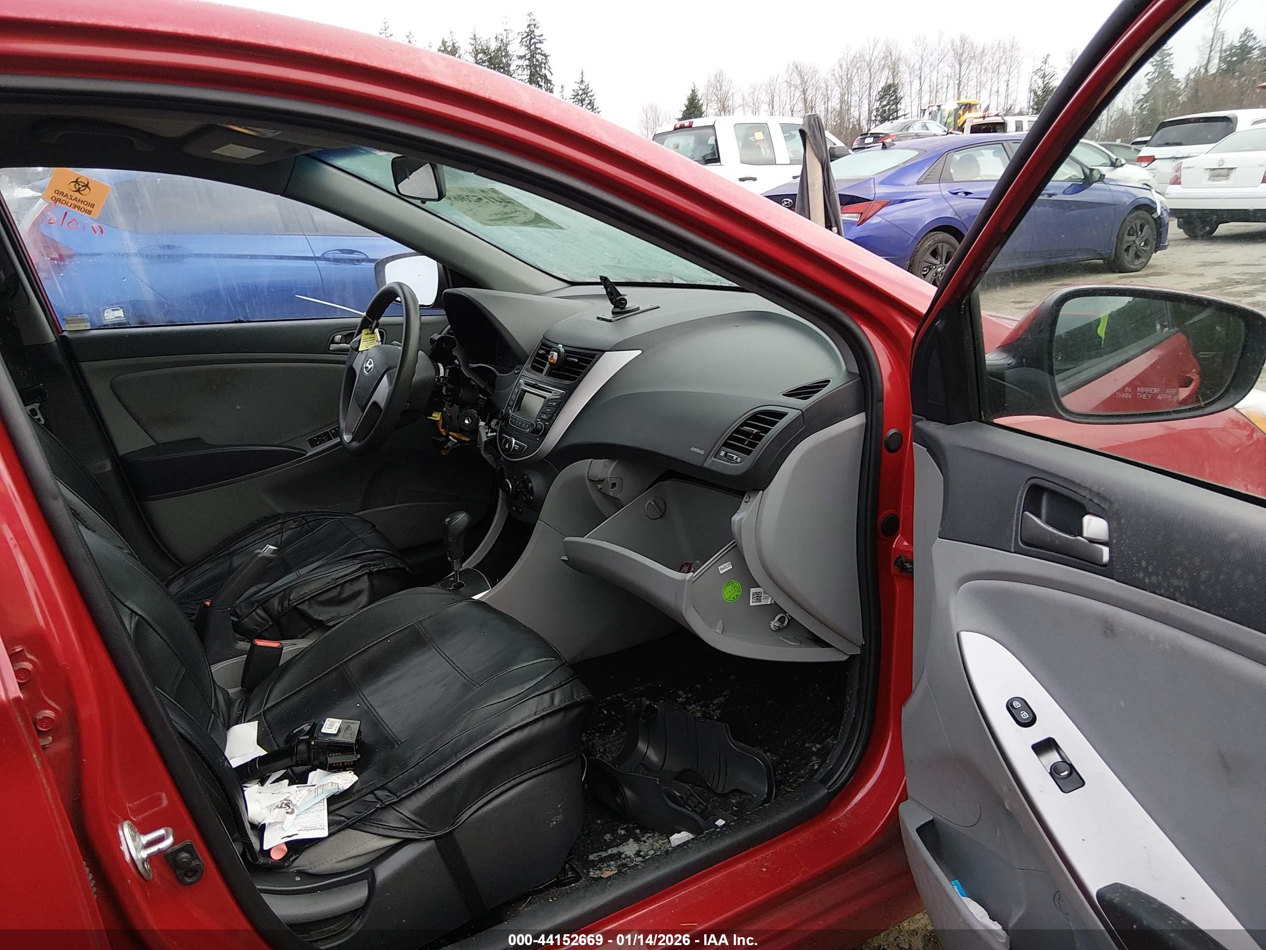 HYUNDAI ACCENT image 5