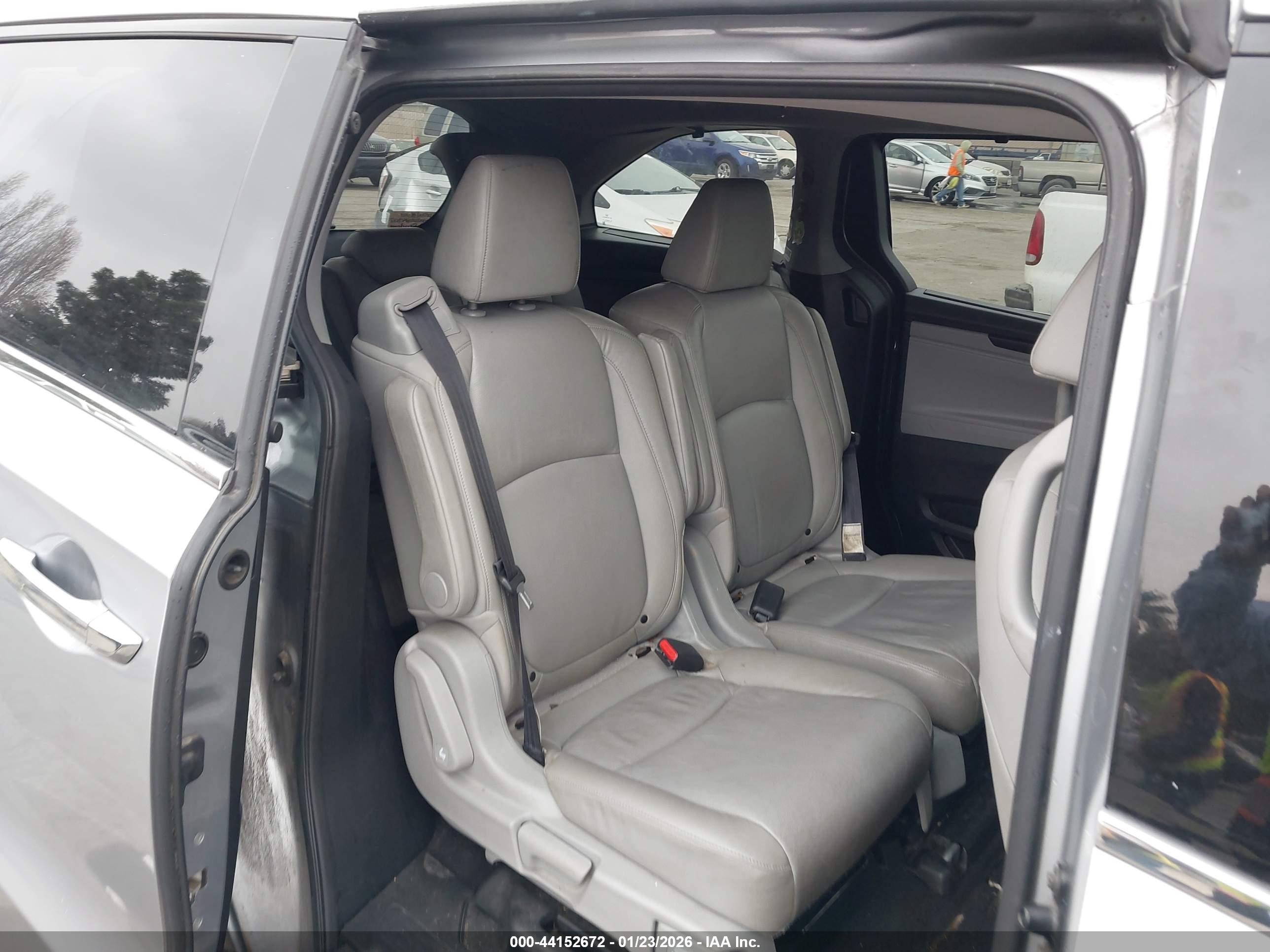 HONDA ODYSSEY image 8
