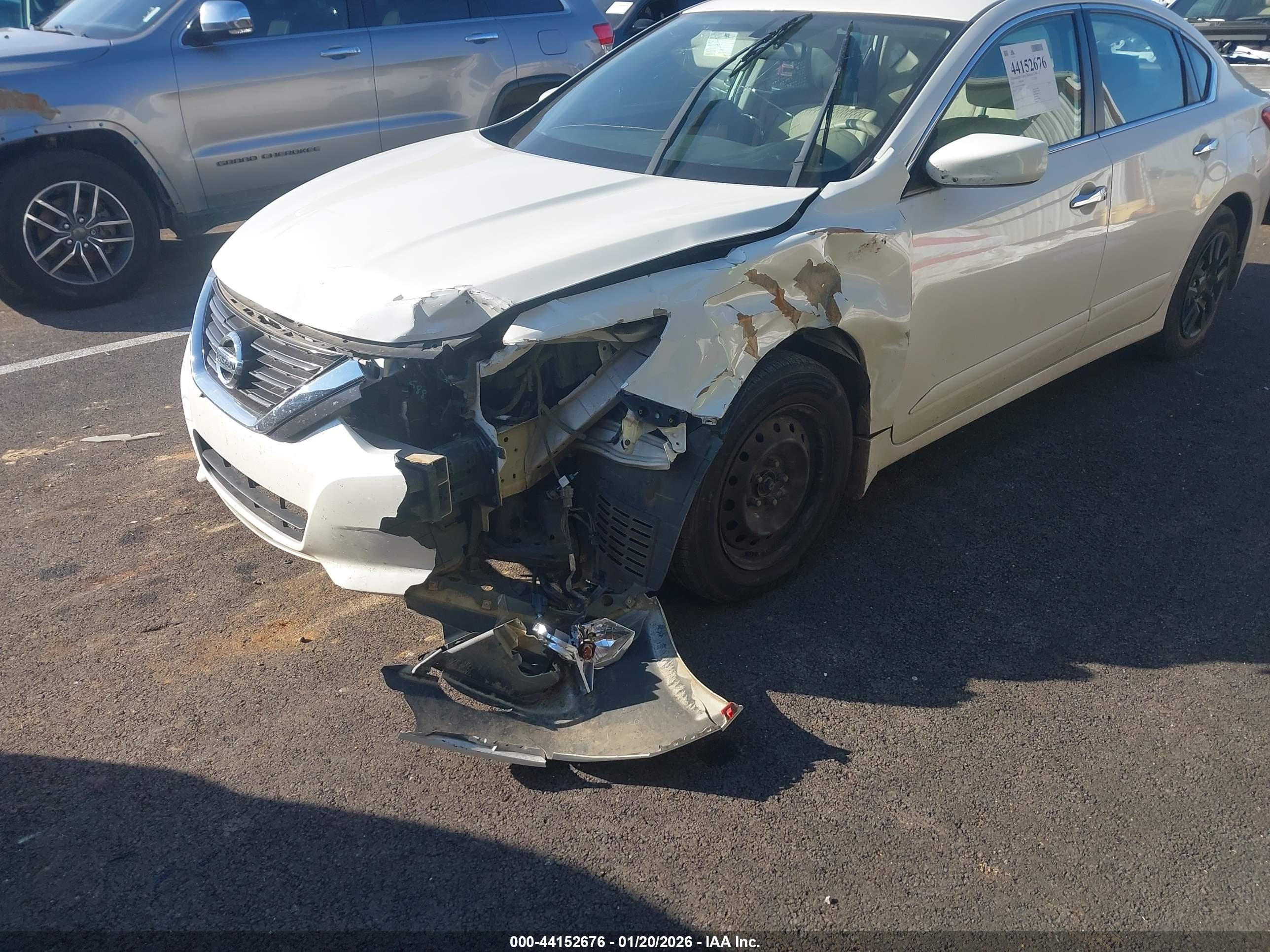 NISSAN ALTIMA image 6