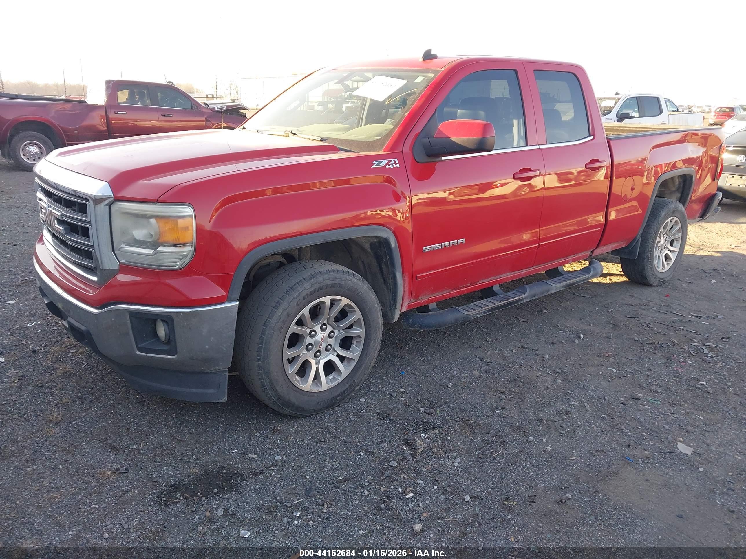 GMC SIERRA image 2