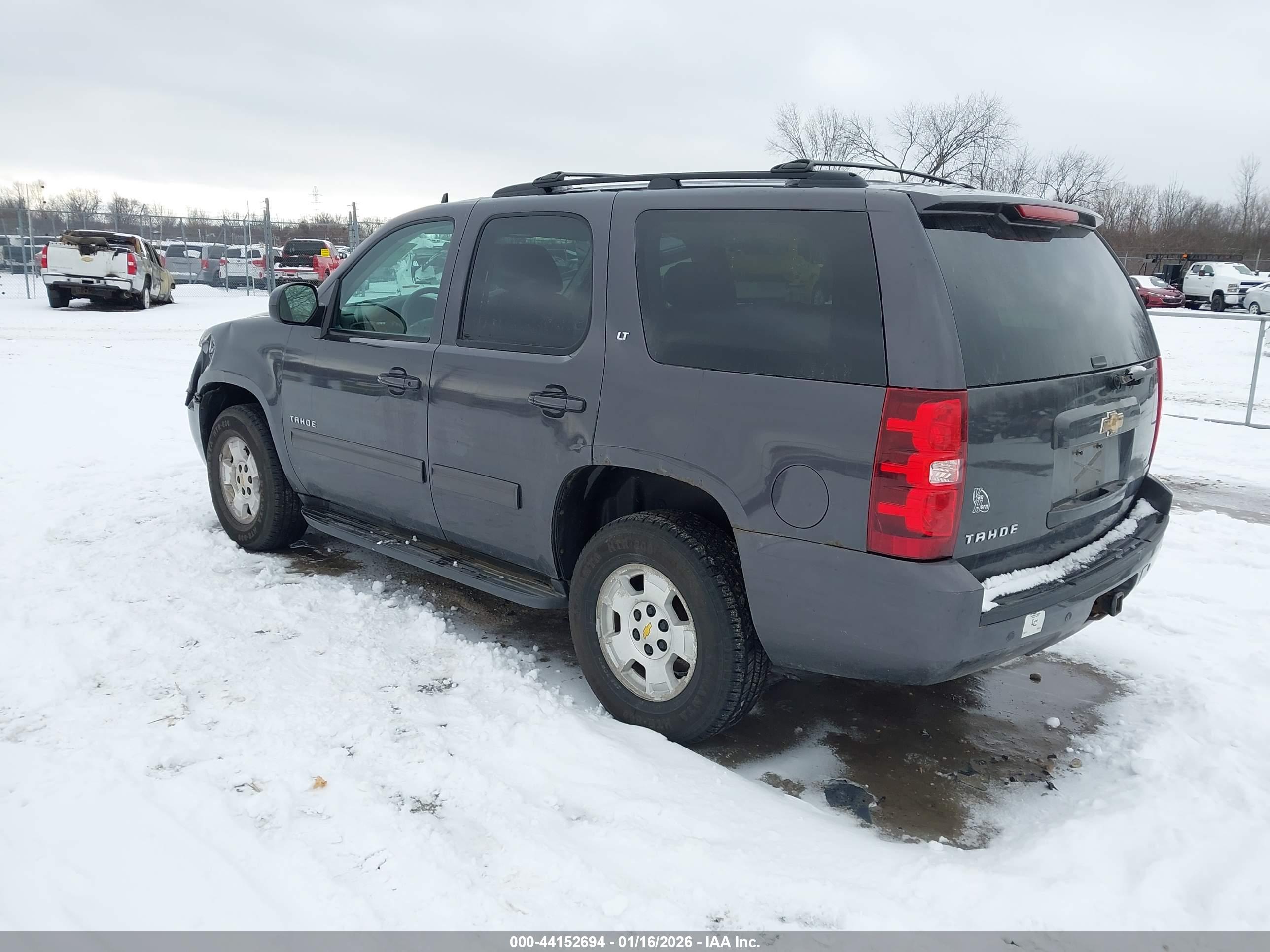 CHEVROLET TAHOE image 3