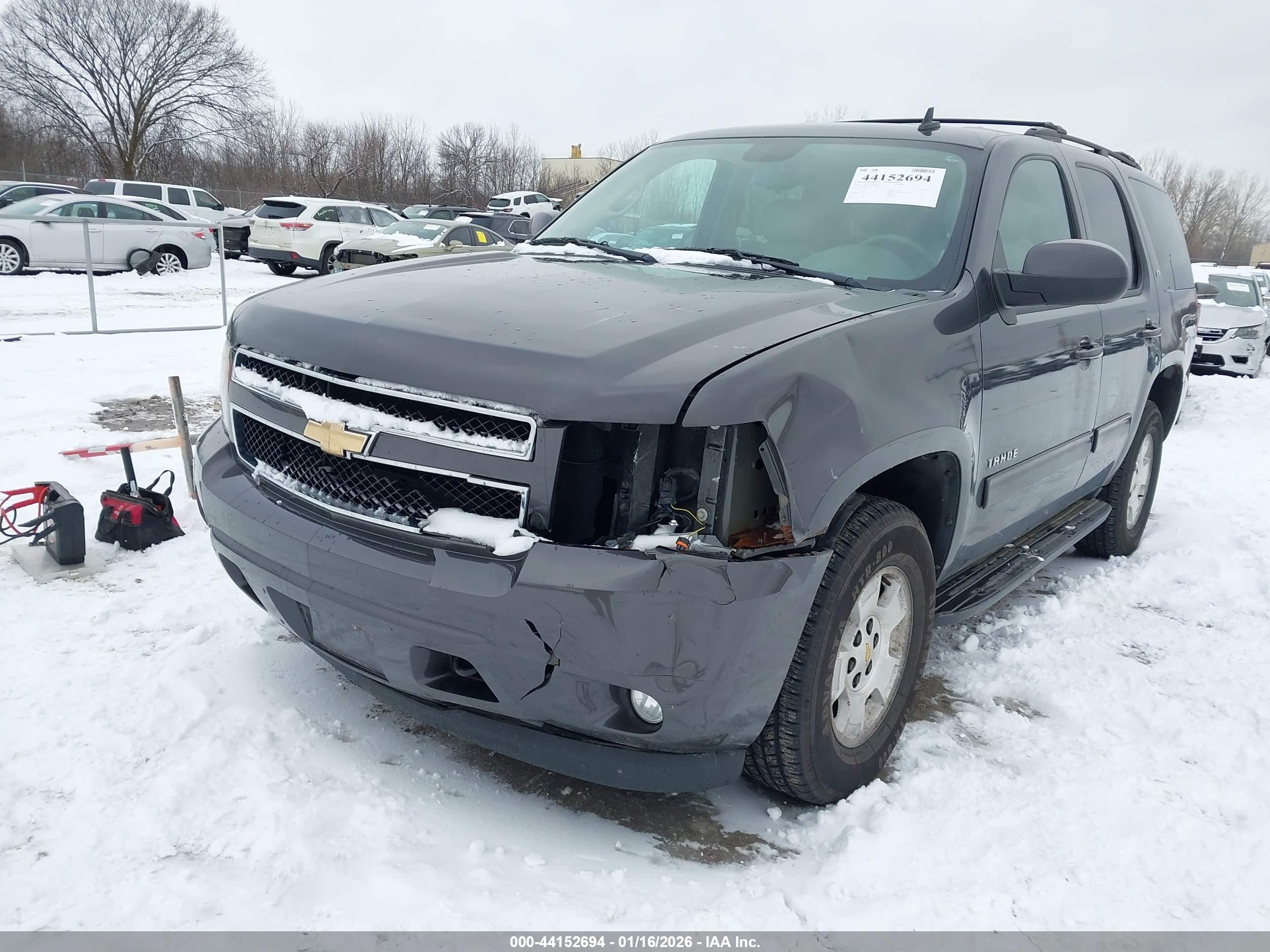 CHEVROLET TAHOE image 6