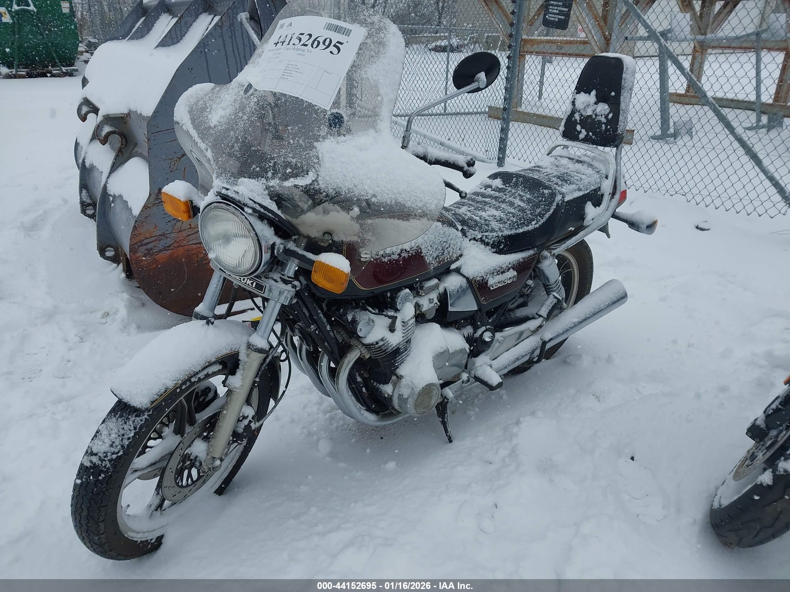 SUZUKI GS850 image 2
