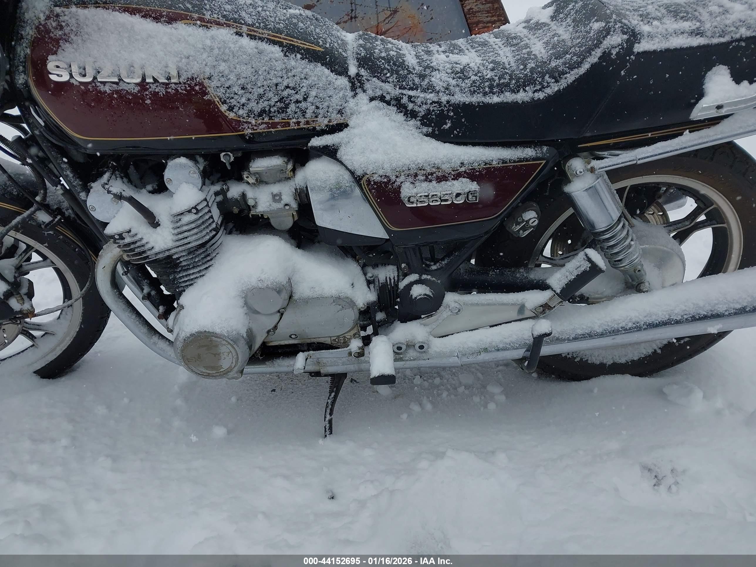 SUZUKI GS850 image 9