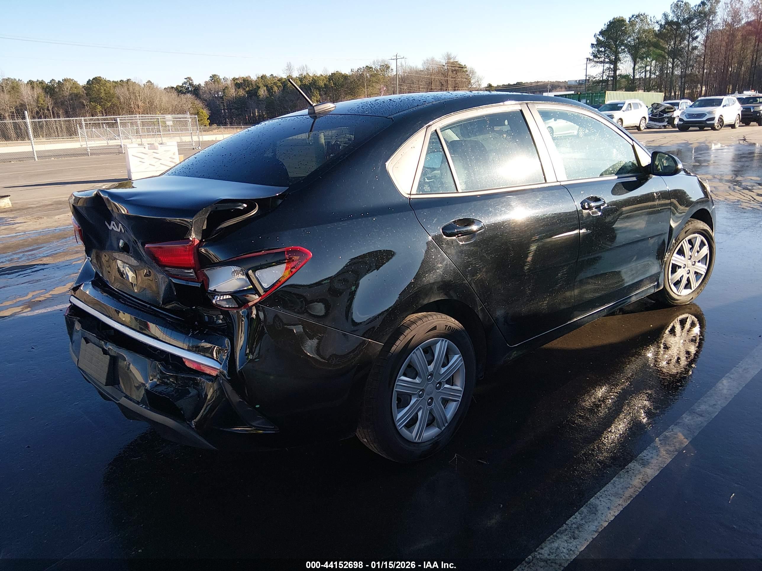 KIA RIO image 4