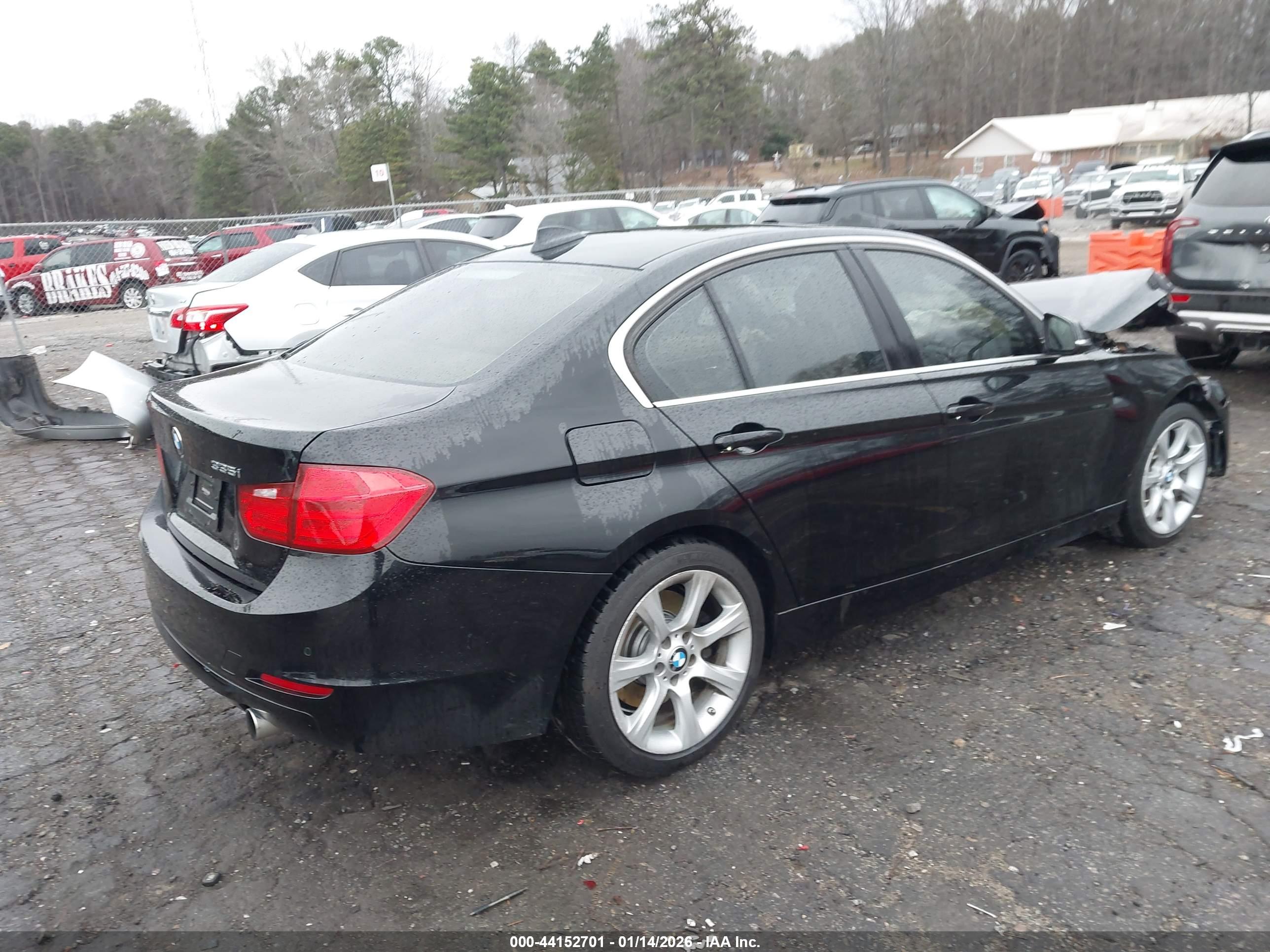 BMW 335I image 4