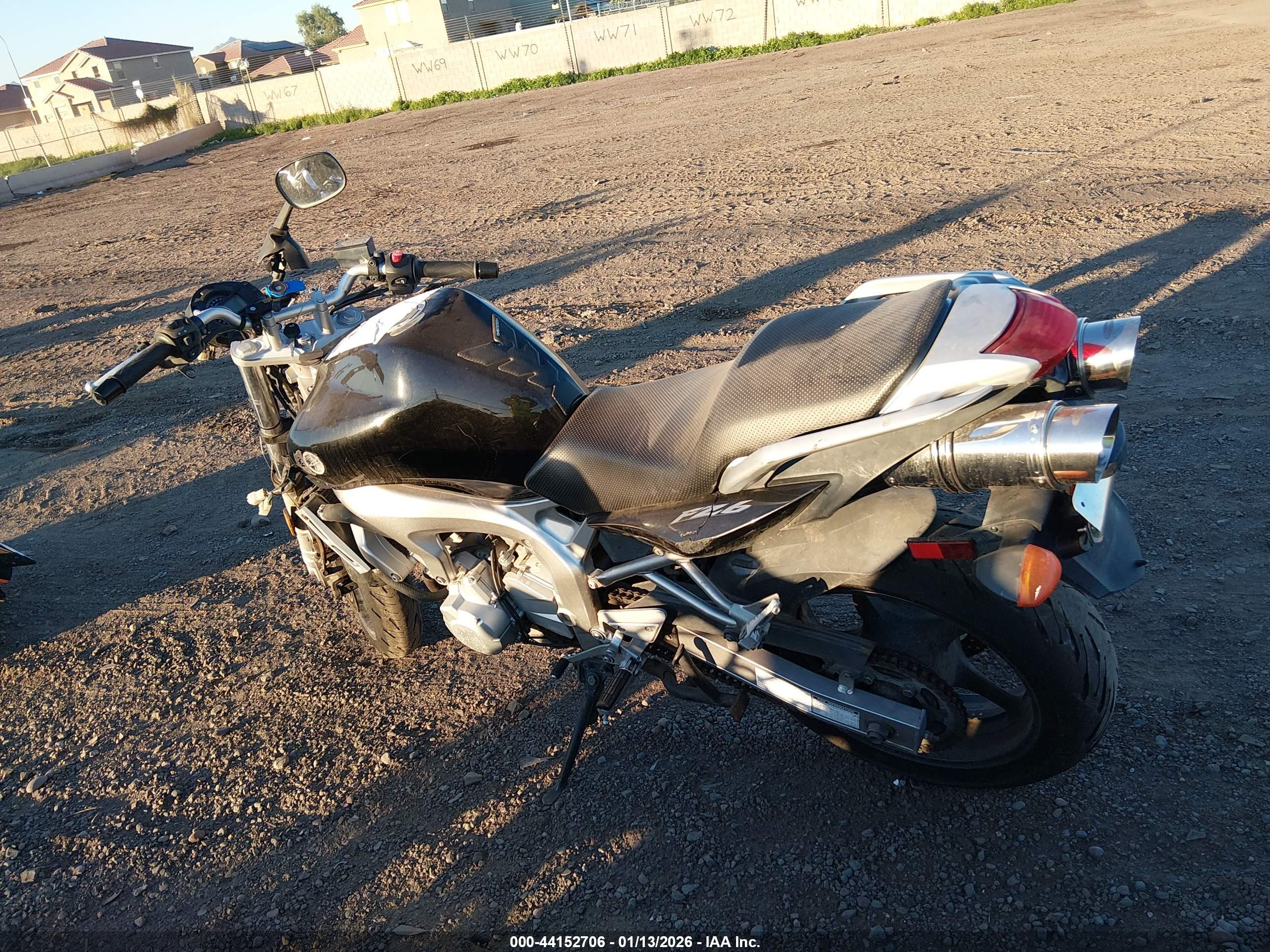 YAMAHA FZ6 image 3