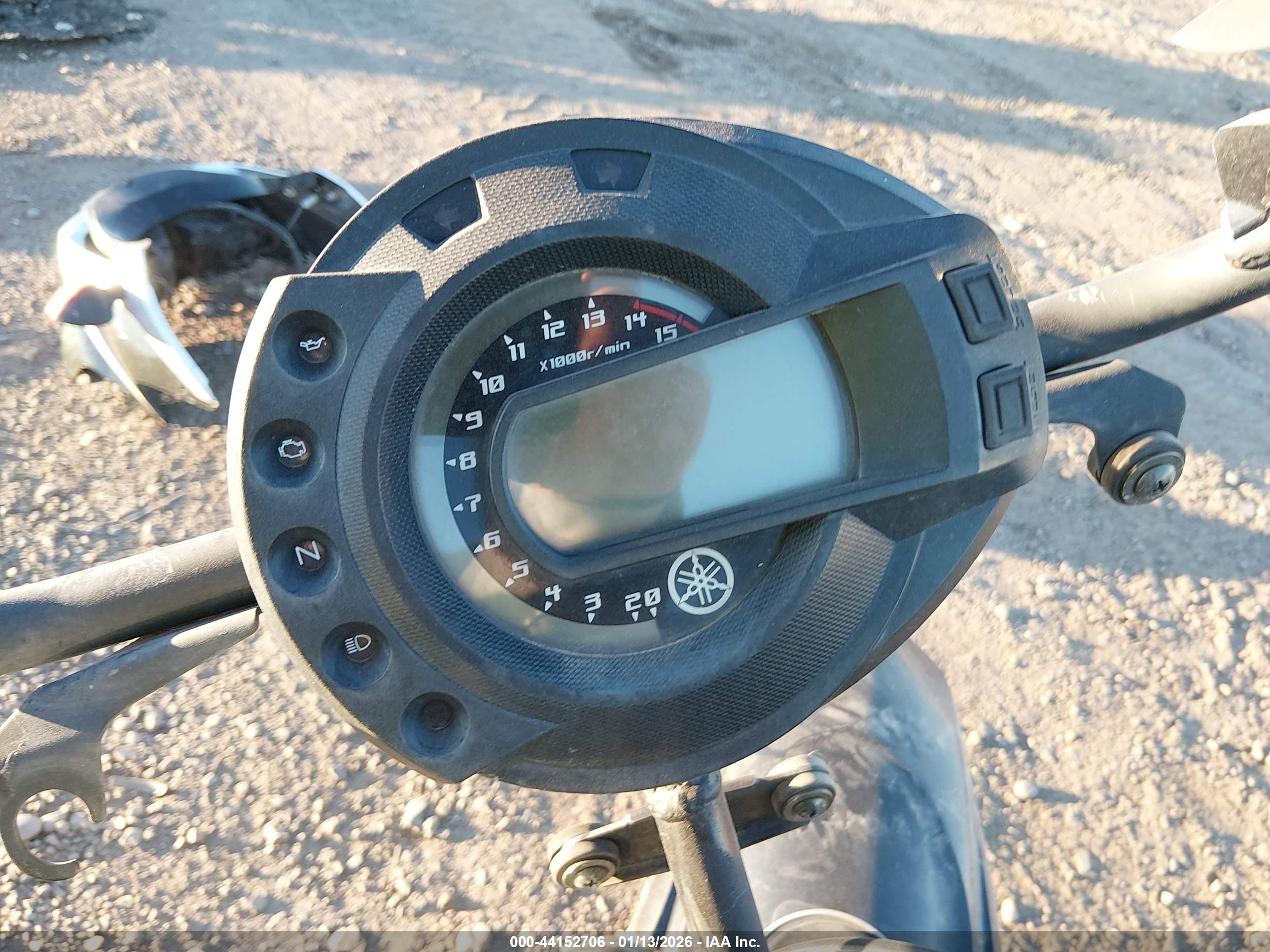 YAMAHA FZ6 image 7