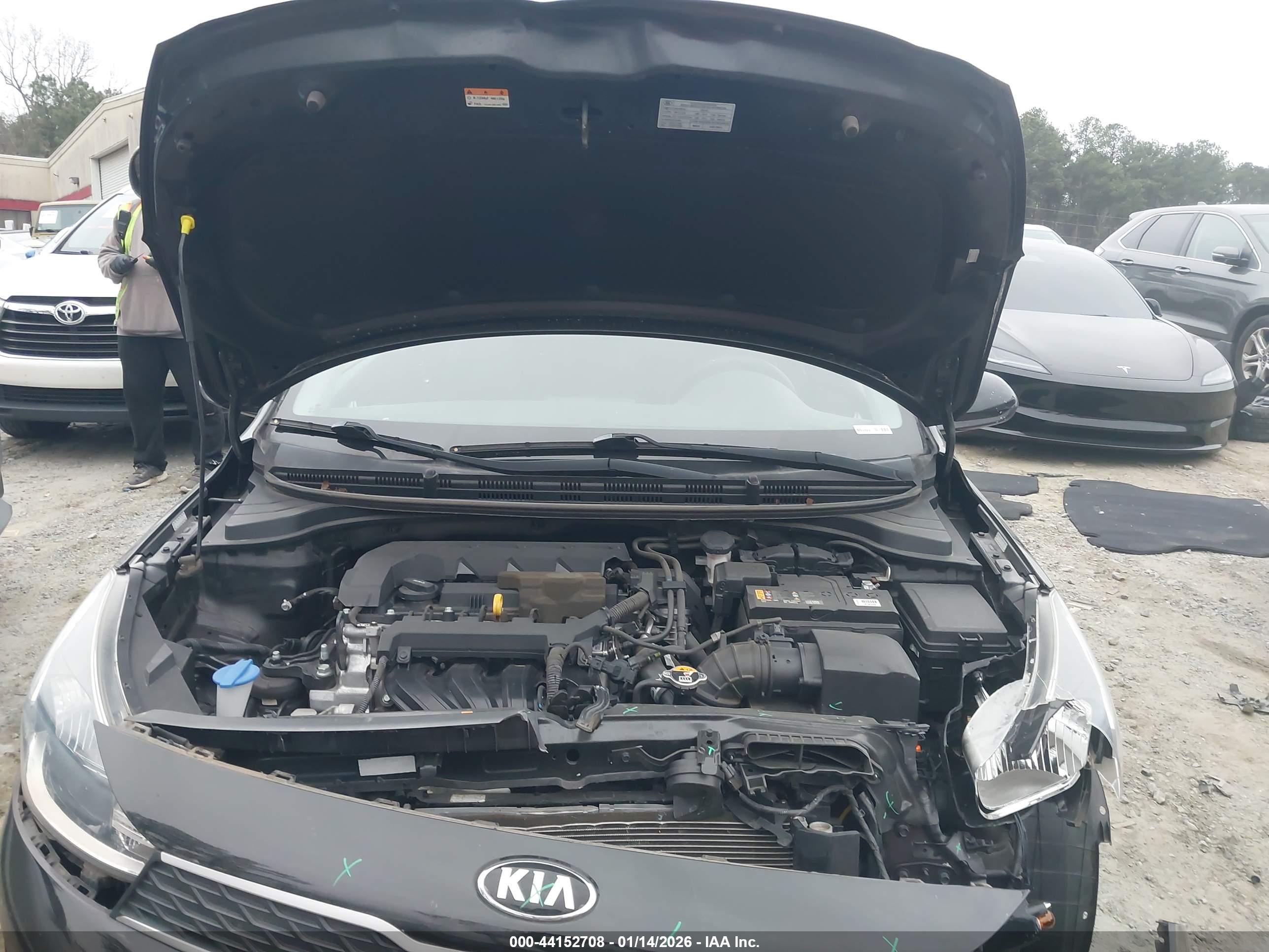 KIA RIO image 10