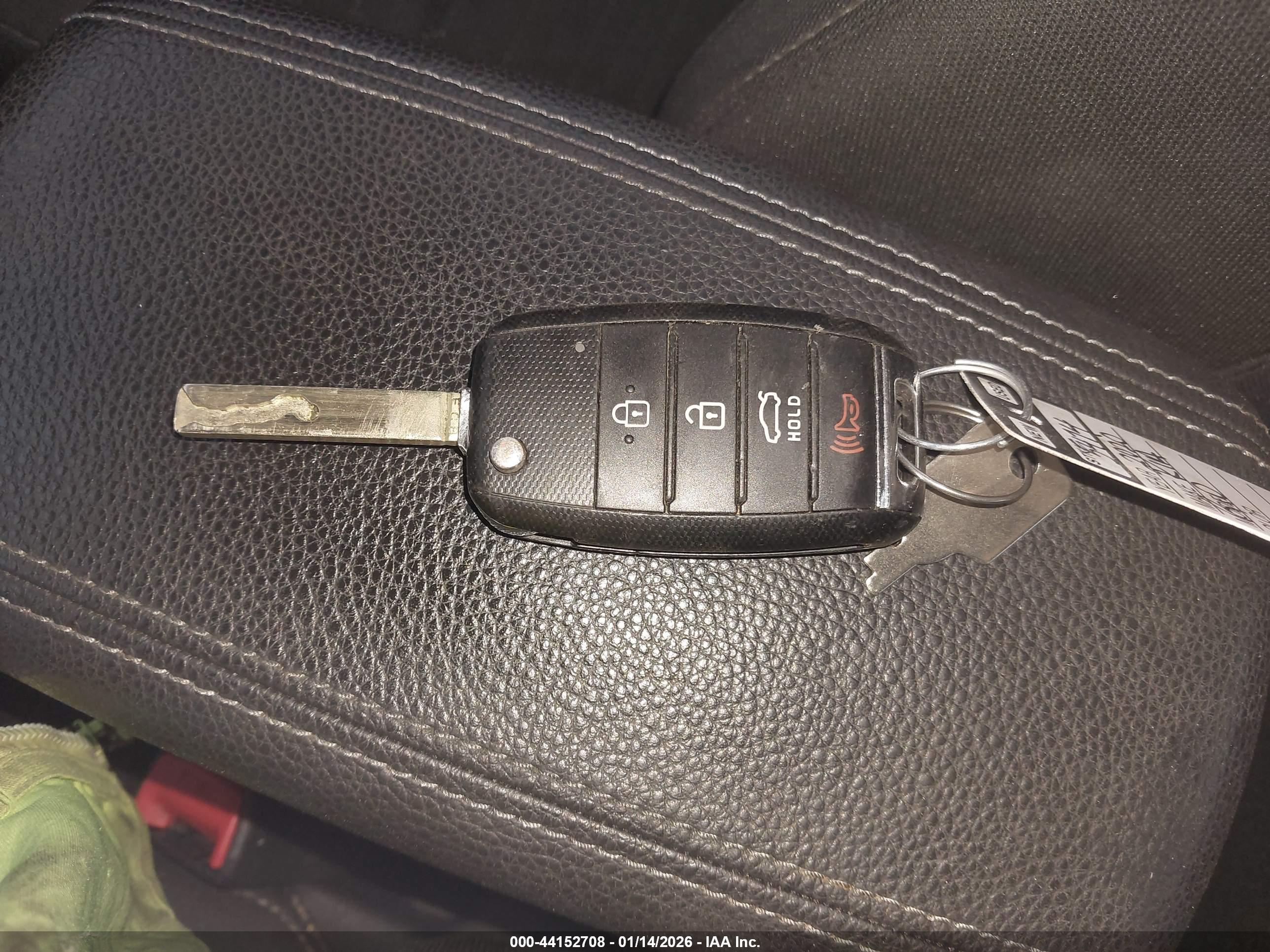 KIA RIO image 11