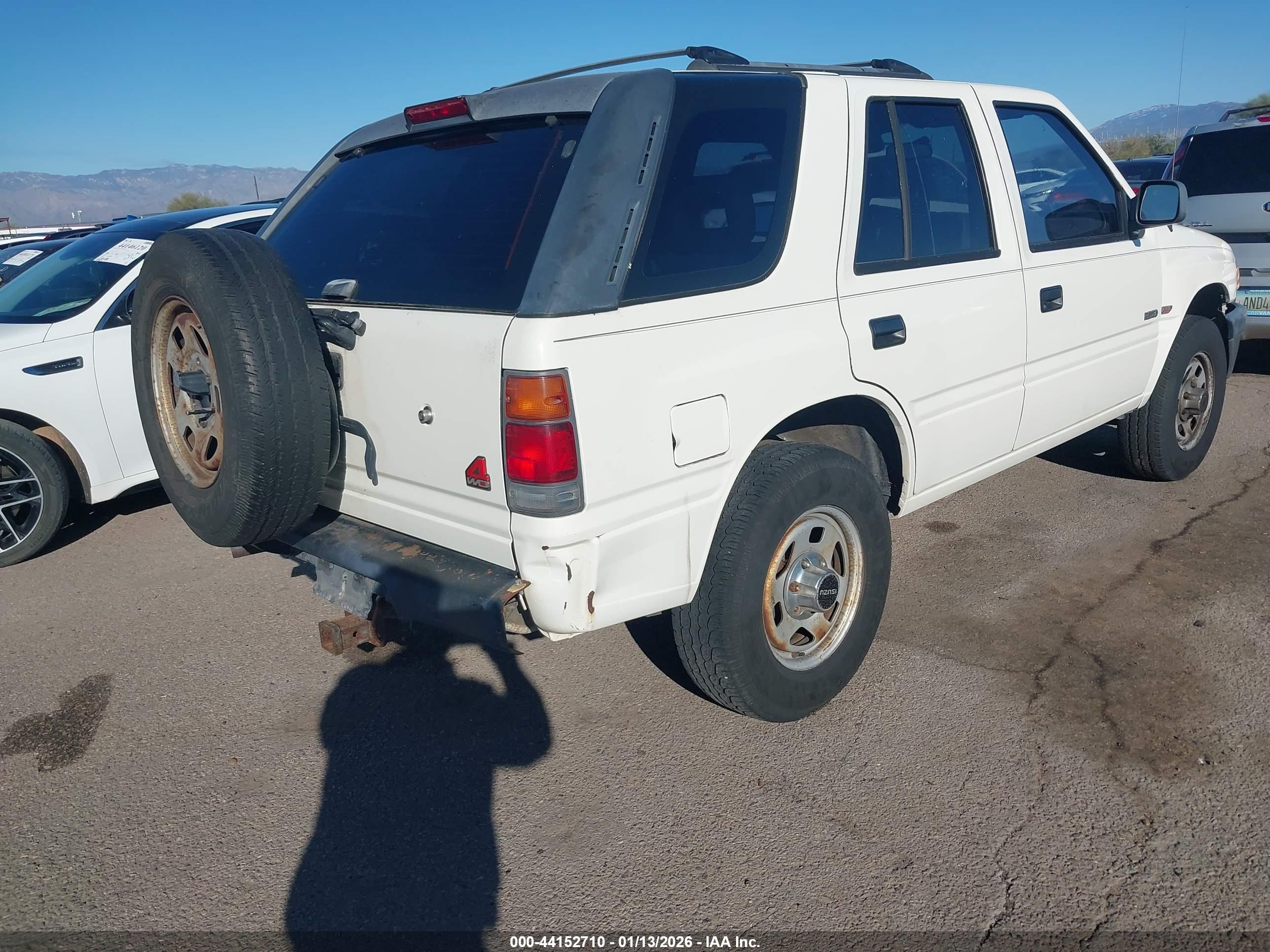ISUZU RODEO image 4
