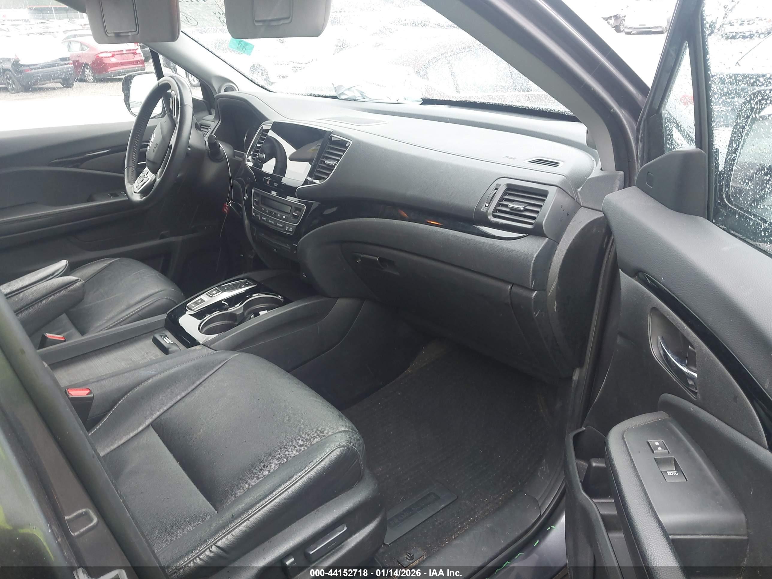 HONDA PILOT image 5