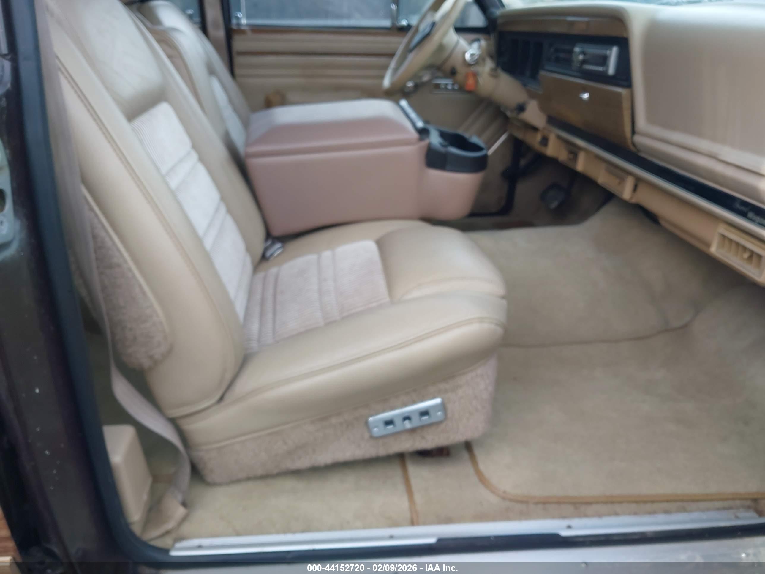 JEEP GRAND image 5