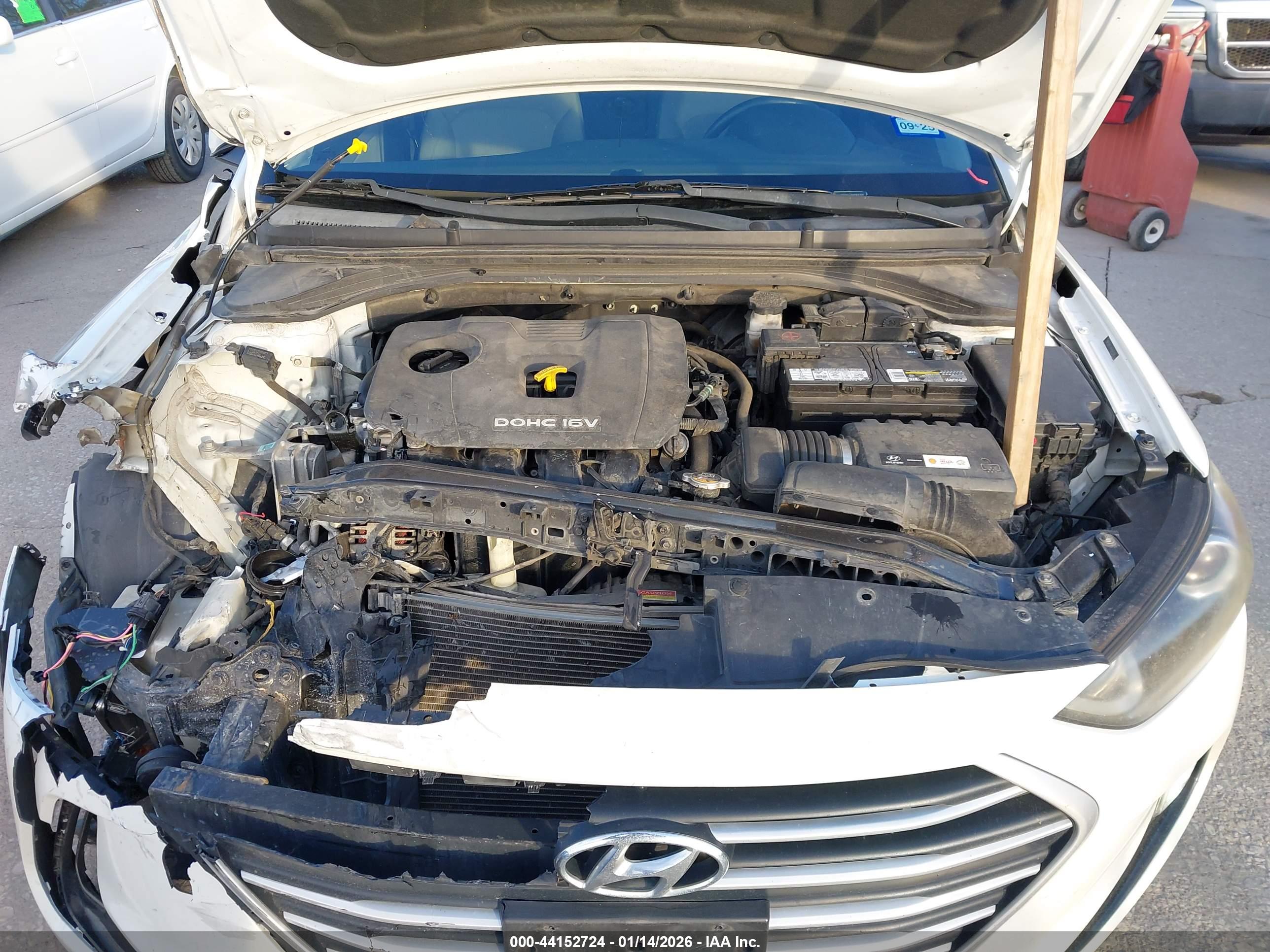 HYUNDAI ELANTRA image 10