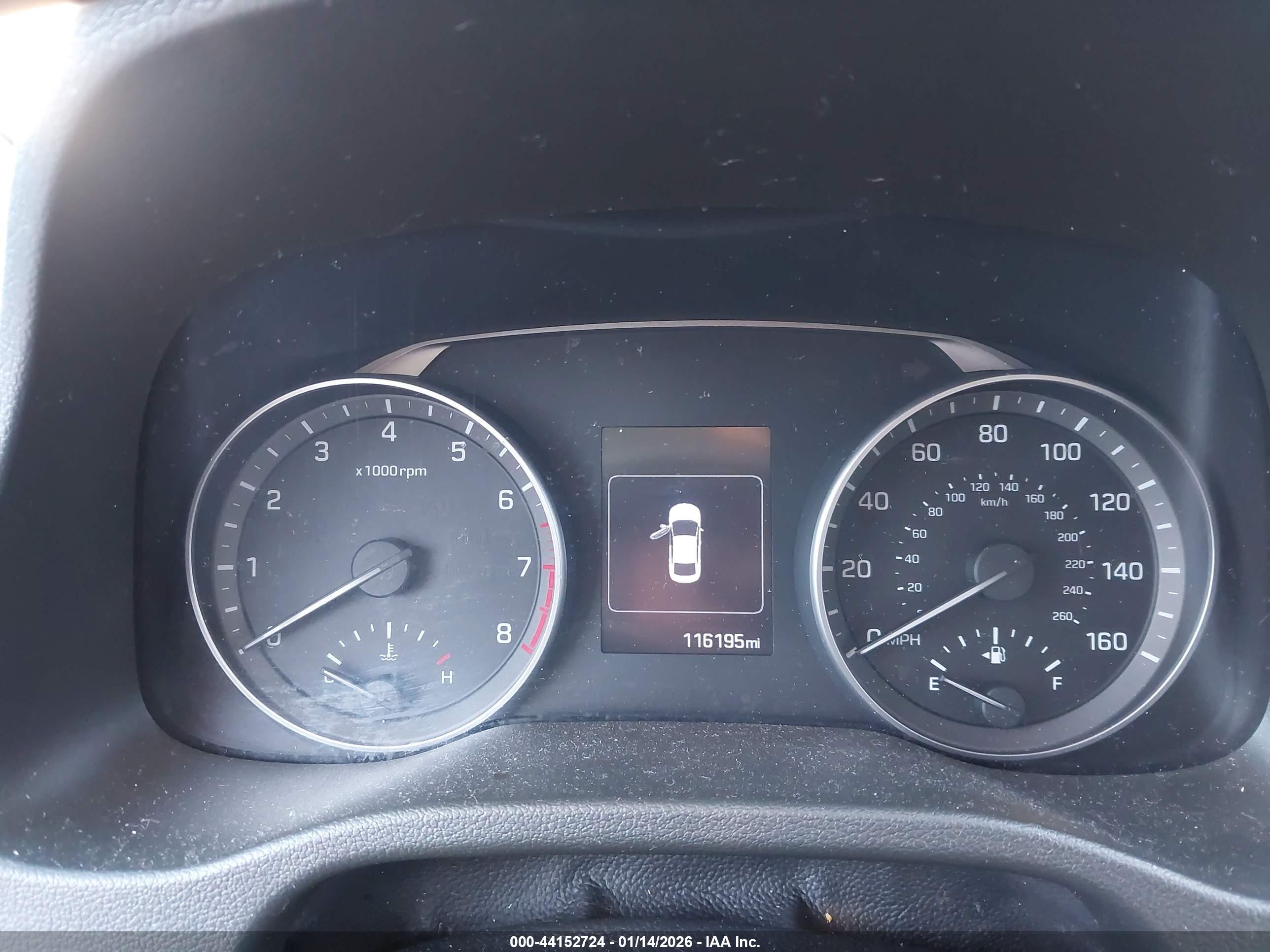 HYUNDAI ELANTRA image 7