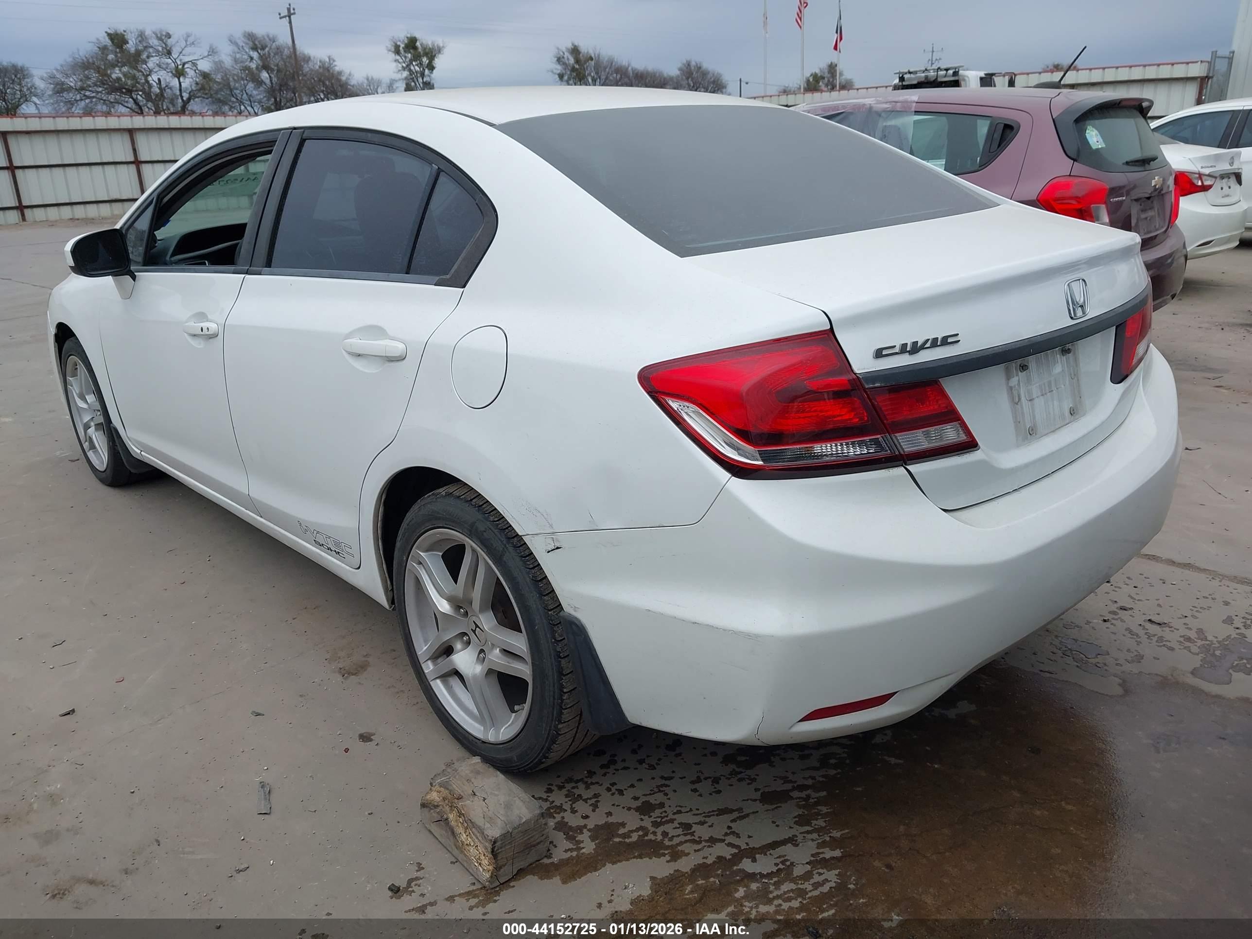 HONDA CIVIC image 3