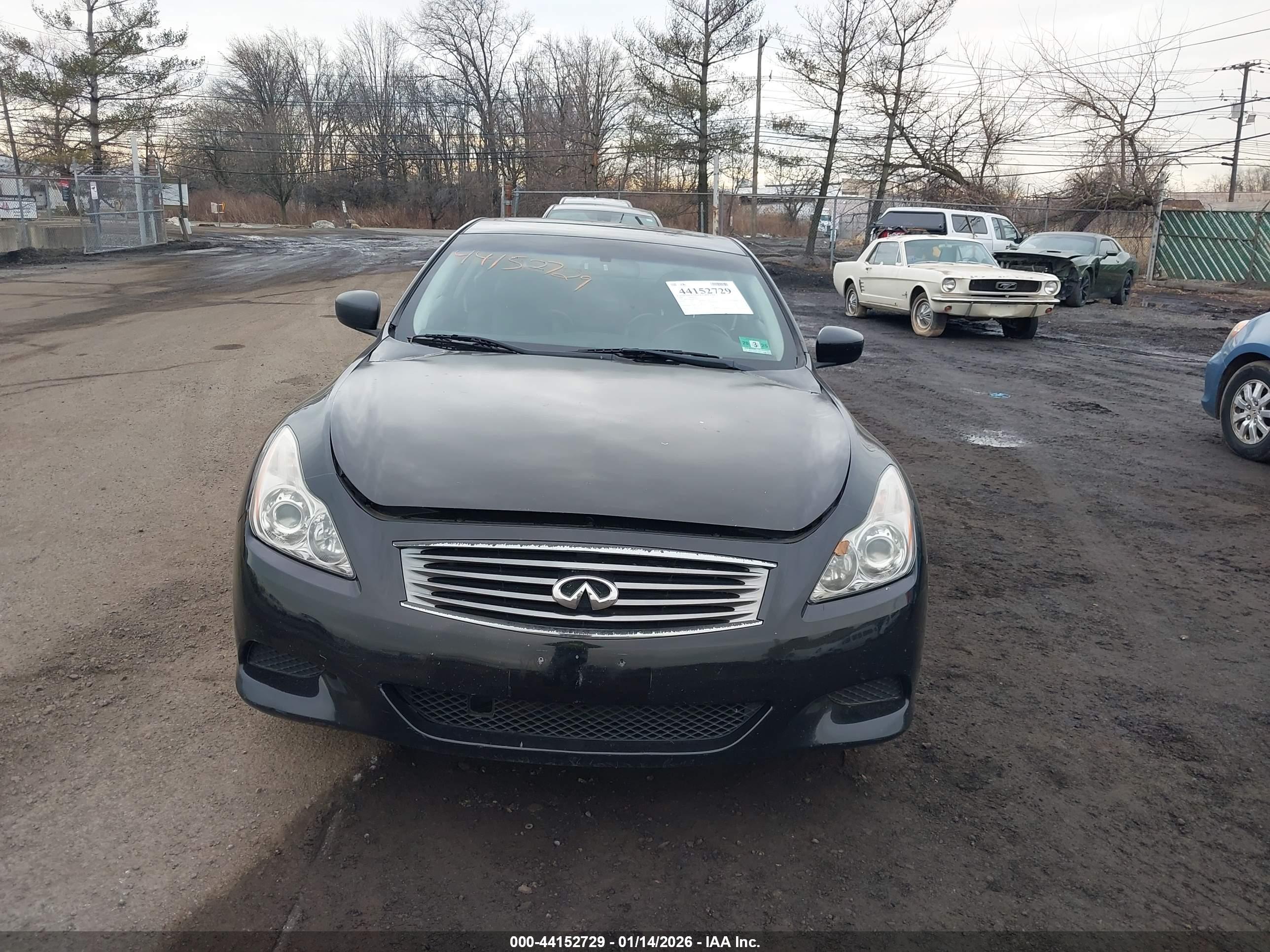 INFINITI G37 image 6