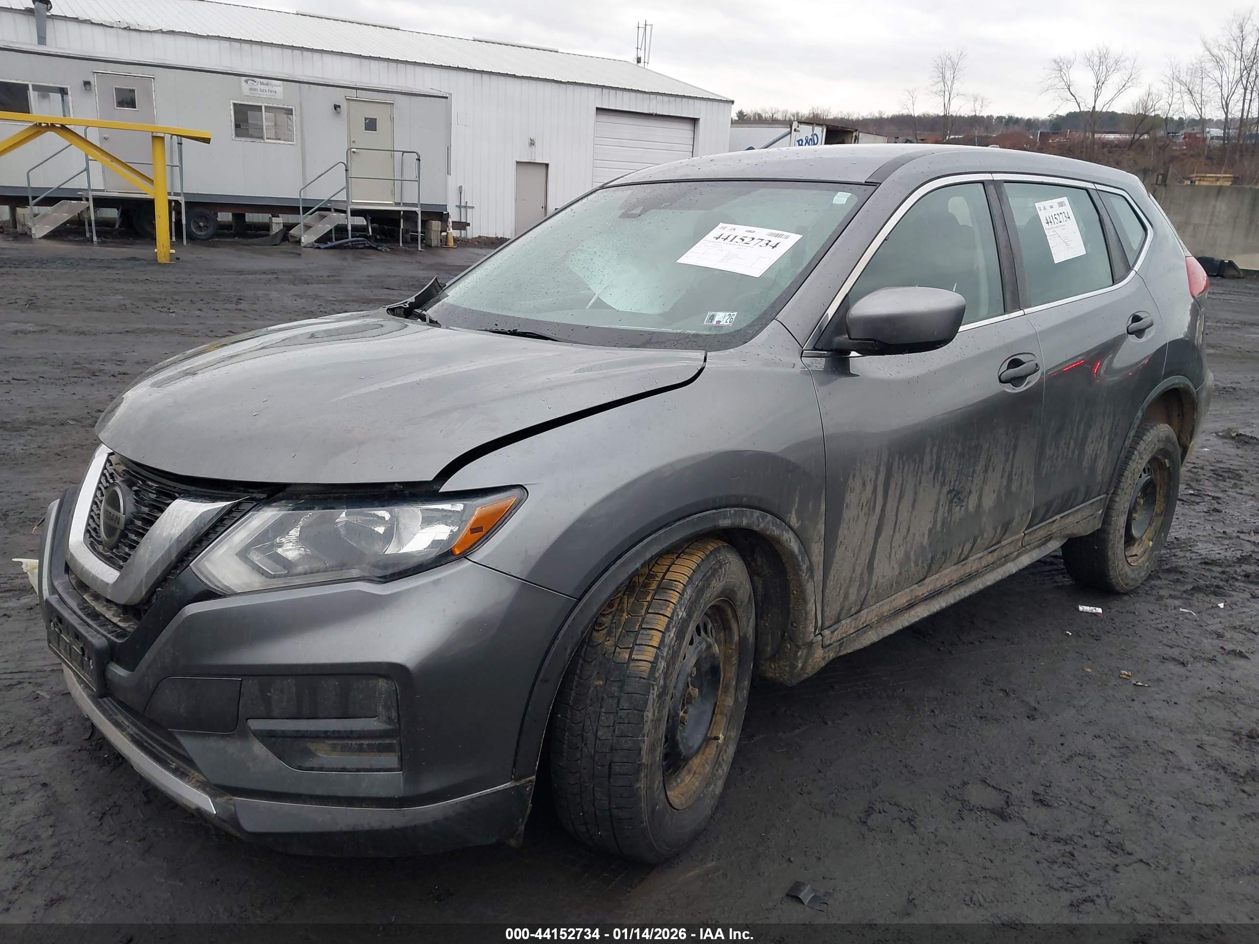 NISSAN ROGUE image 2