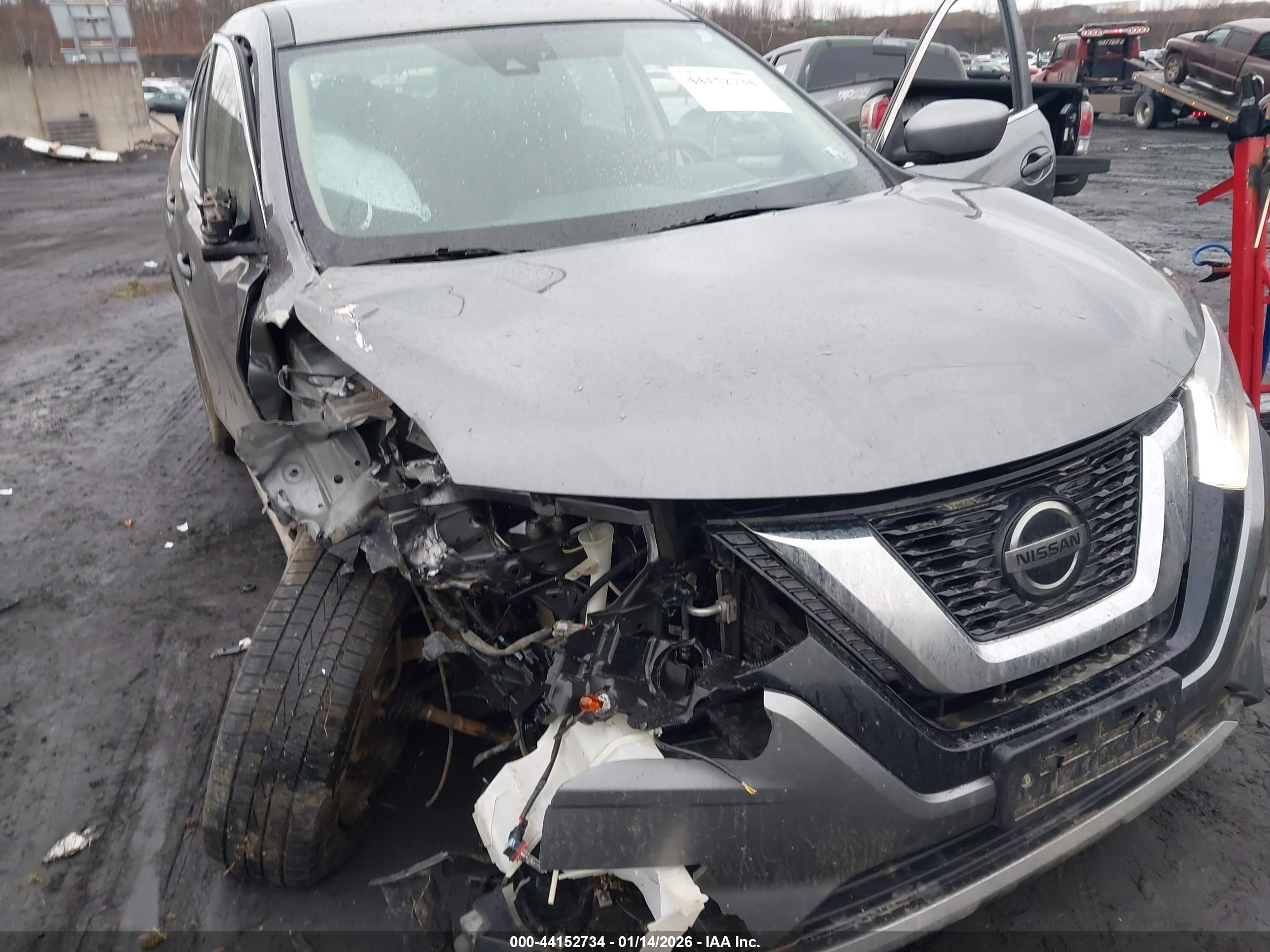 NISSAN ROGUE image 6