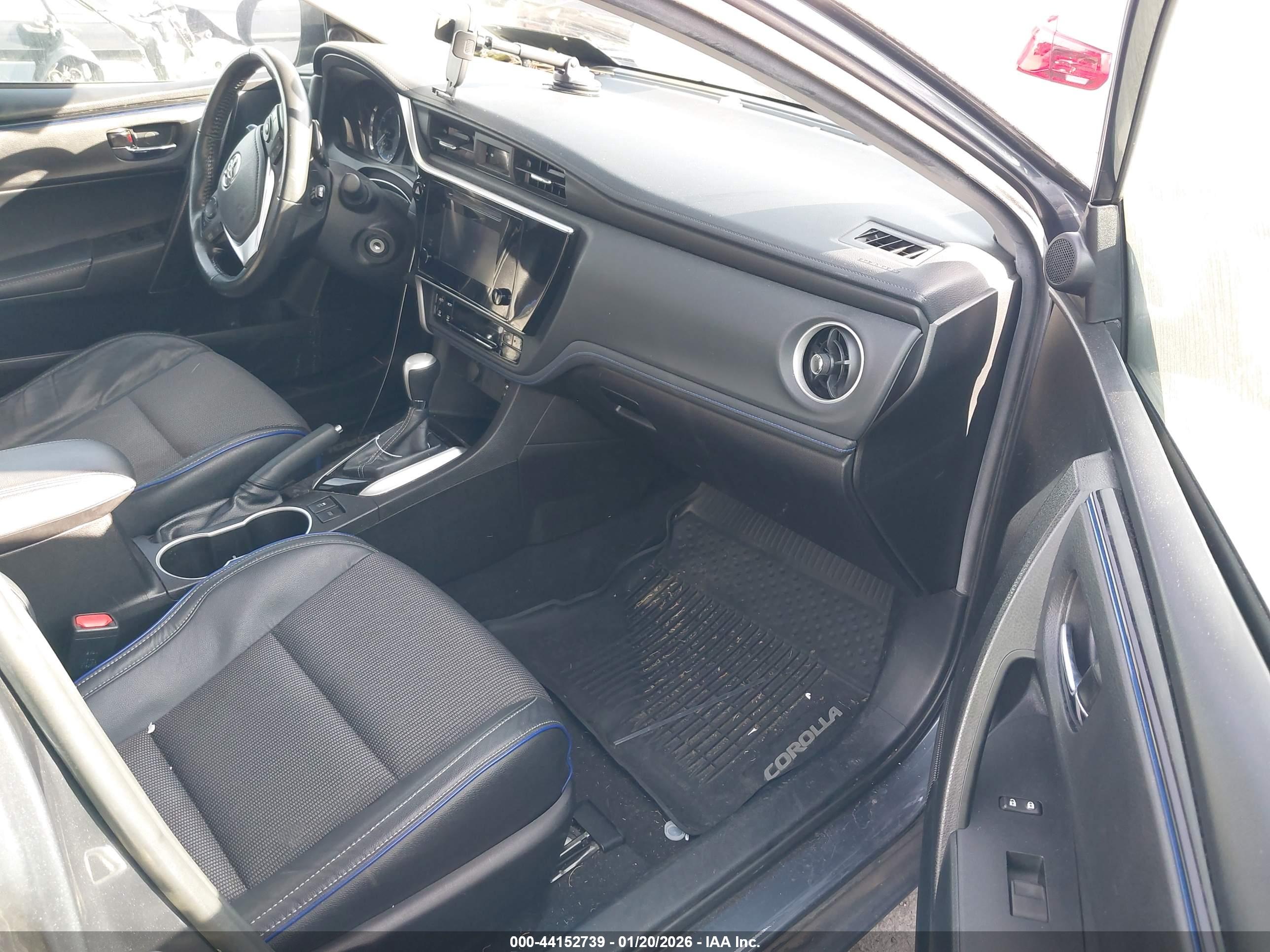 TOYOTA COROLLA image 5