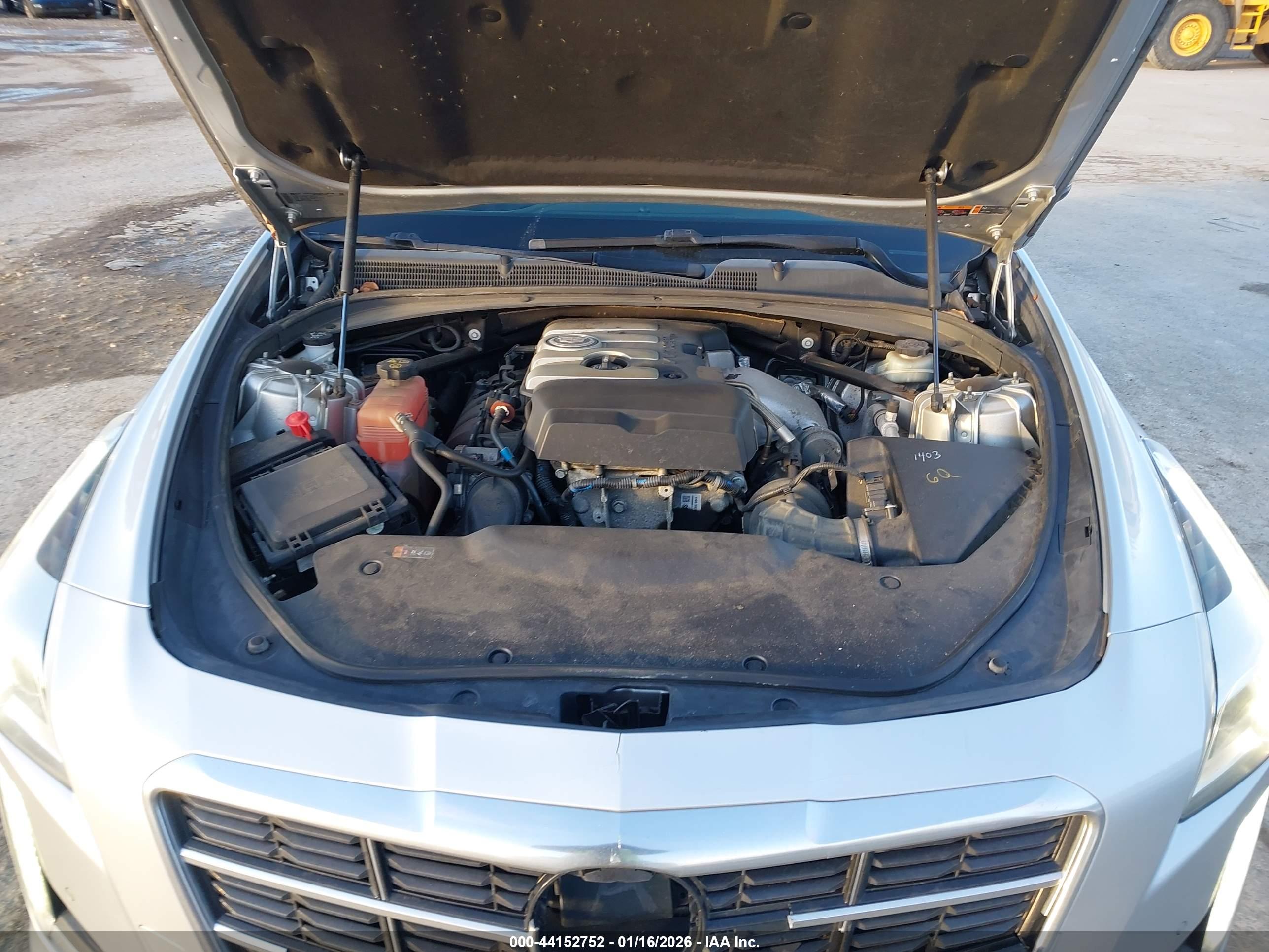 CADILLAC CTS image 10