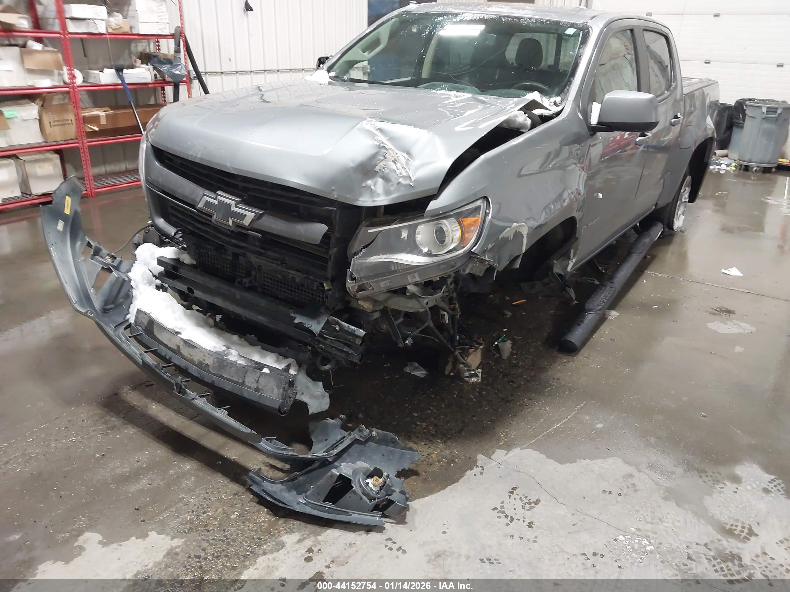 CHEVROLET COLORADO image 6