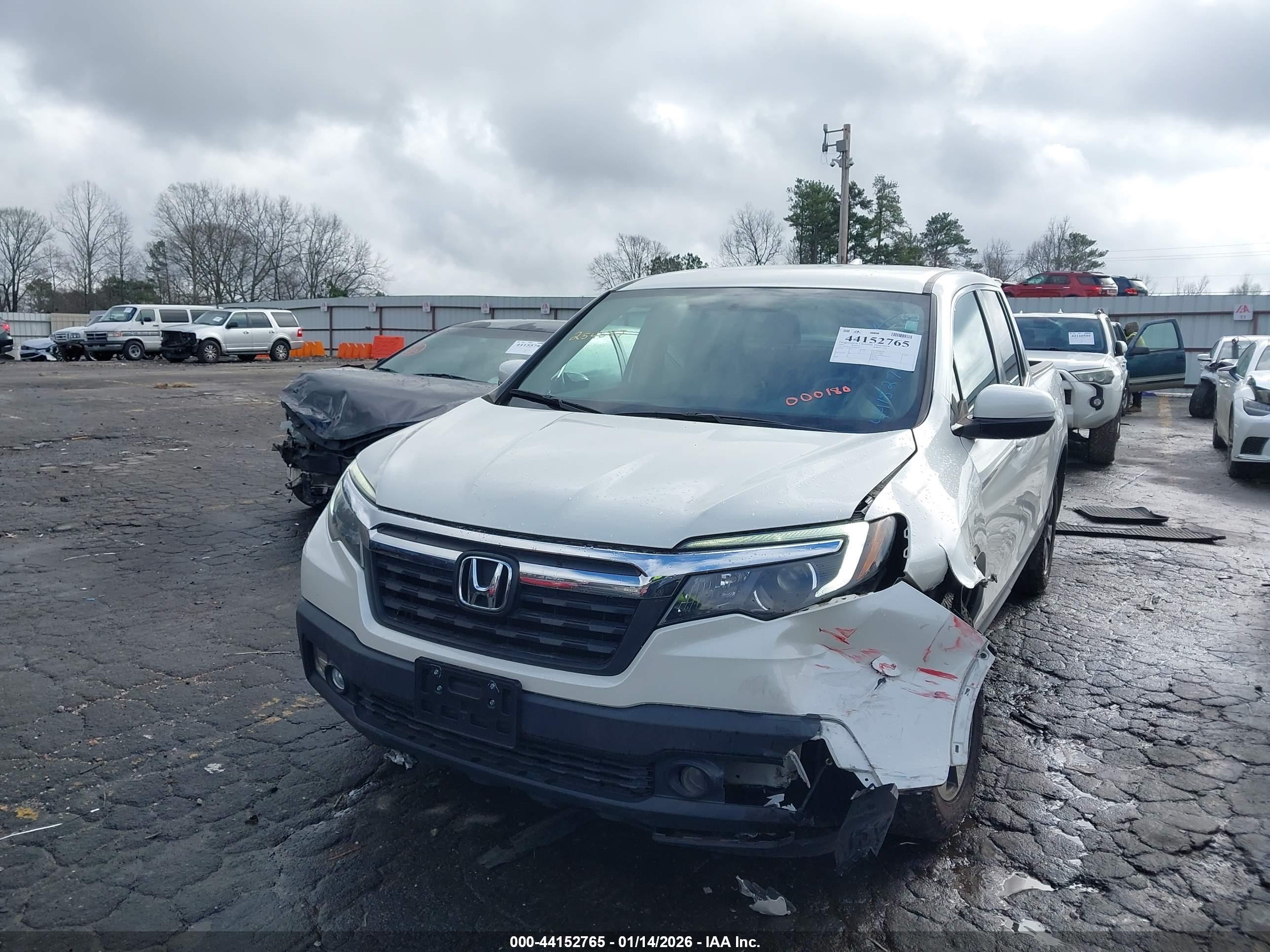 HONDA RIDGELINE image 2