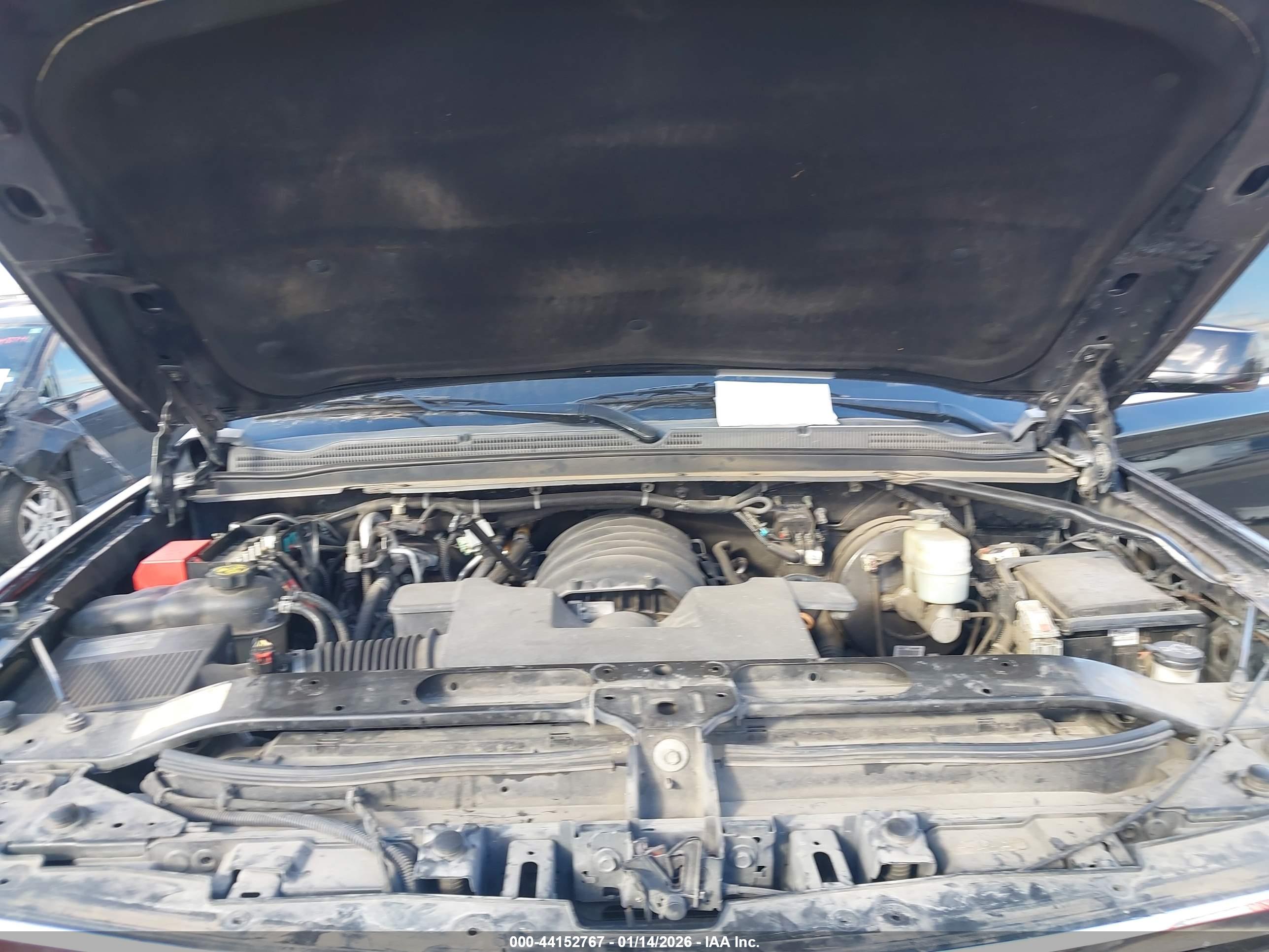CHEVROLET TAHOE image 10