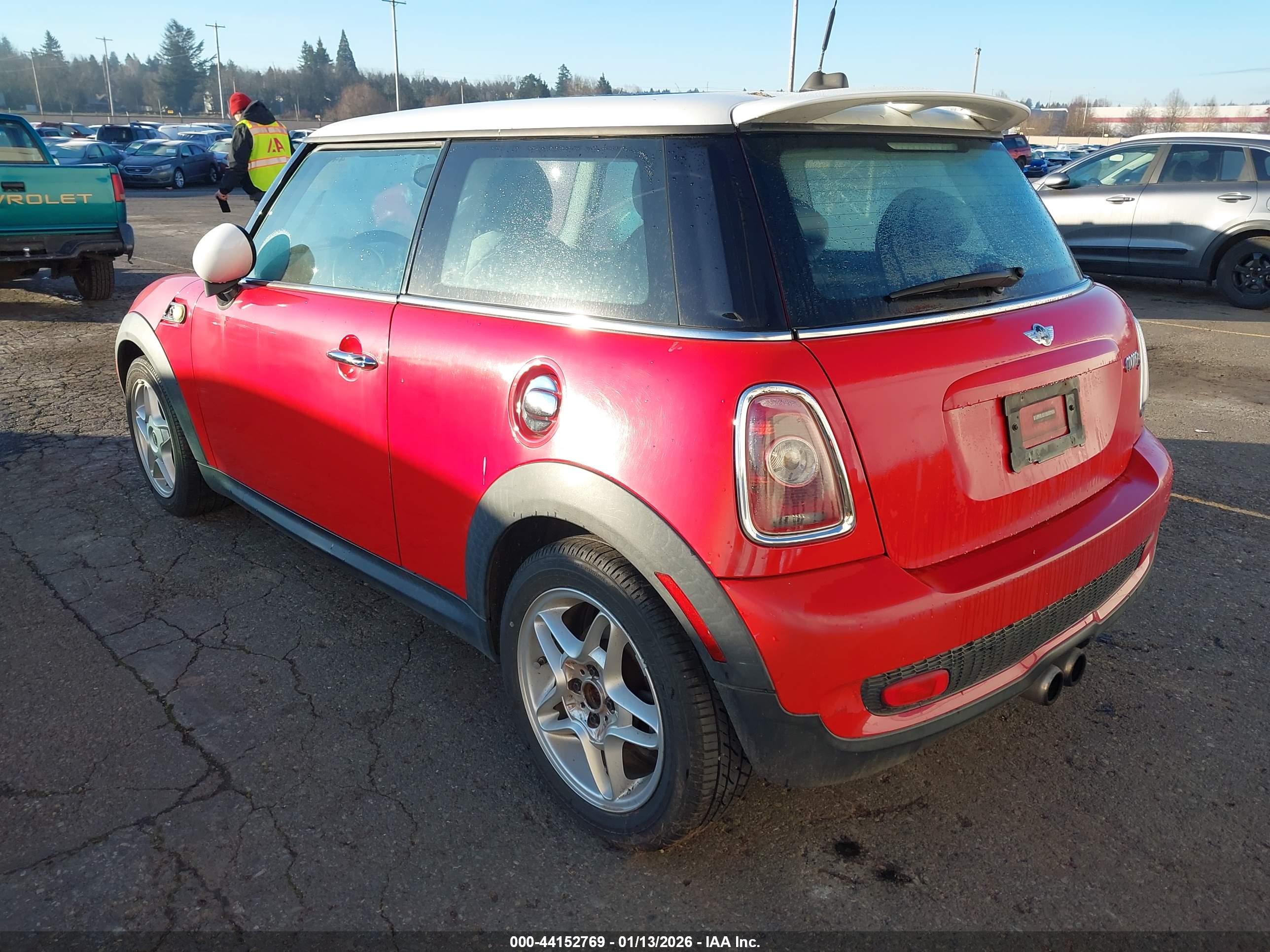 MINI COOPER image 3