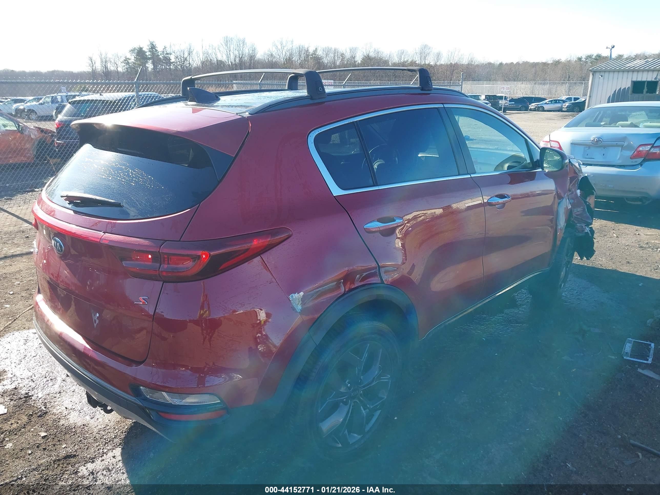 KIA SPORTAGE image 4