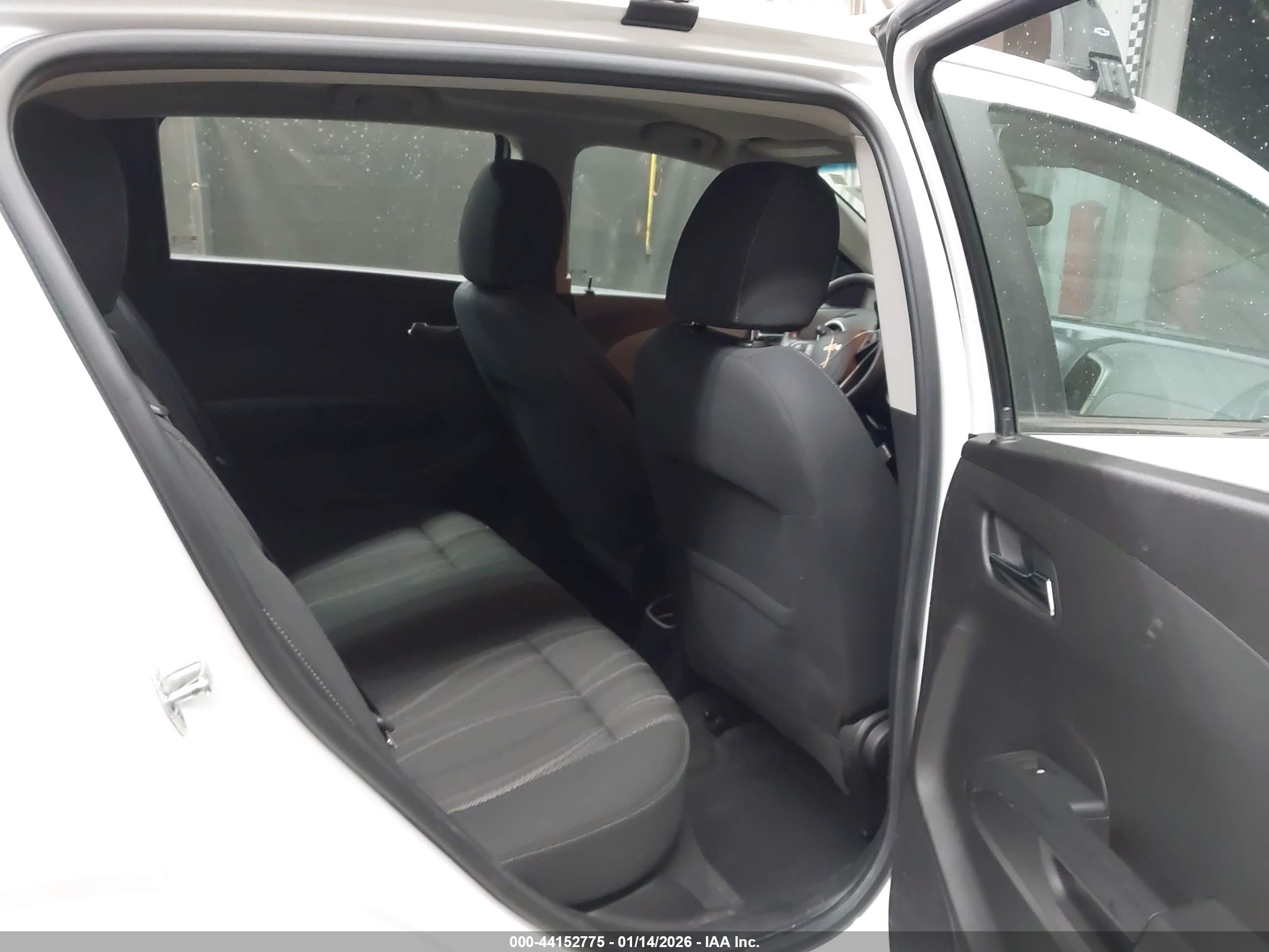 CHEVROLET SONIC image 8