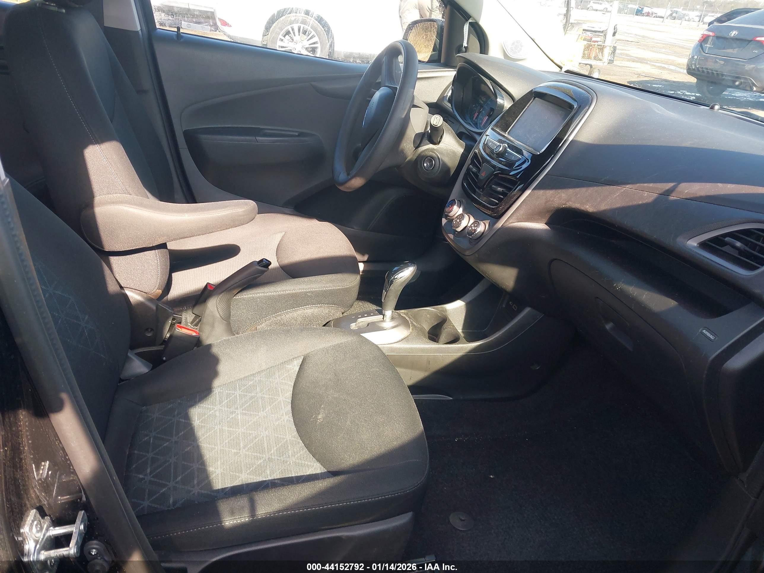CHEVROLET SPARK image 5