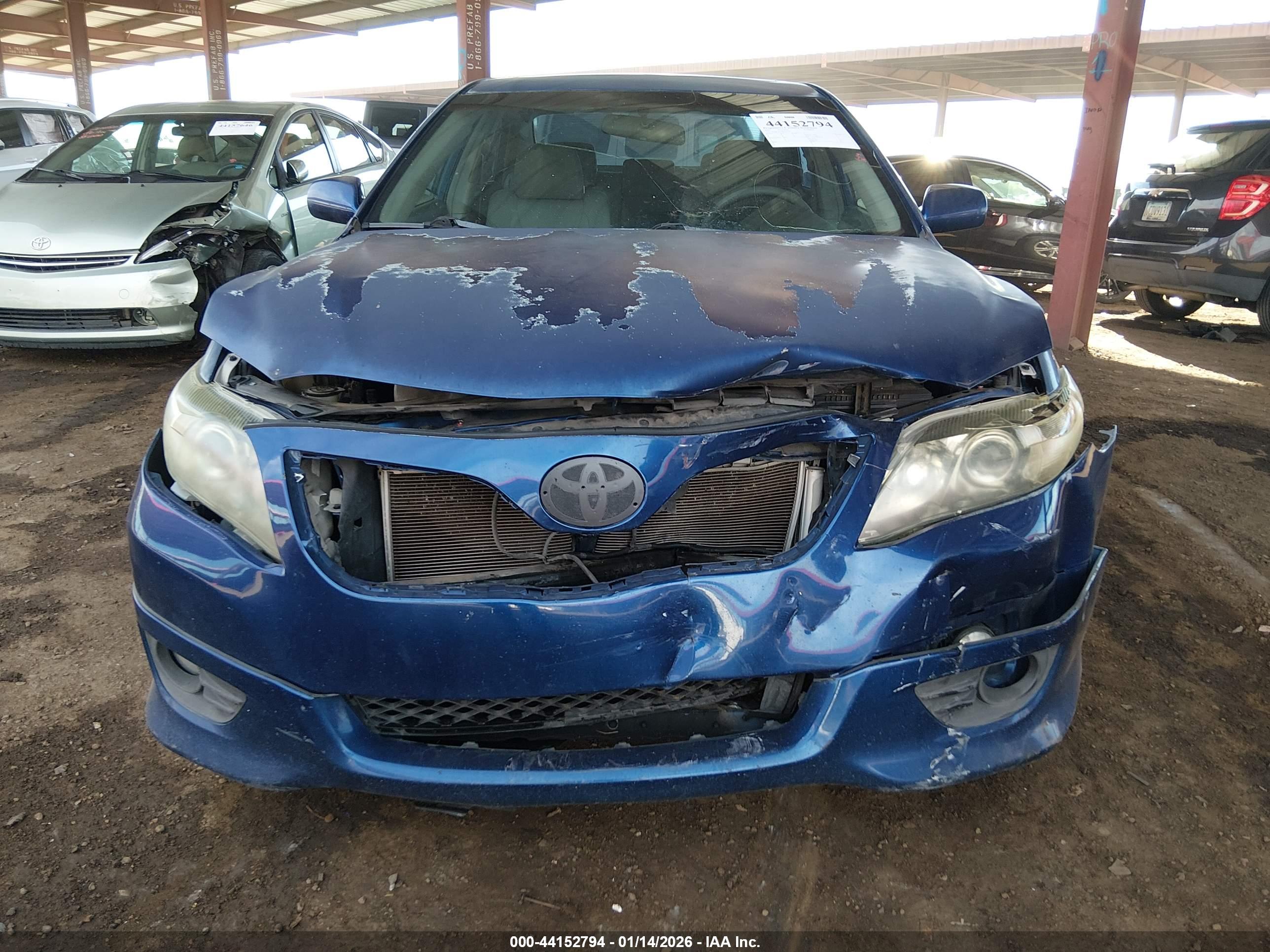 TOYOTA CAMRY image 6