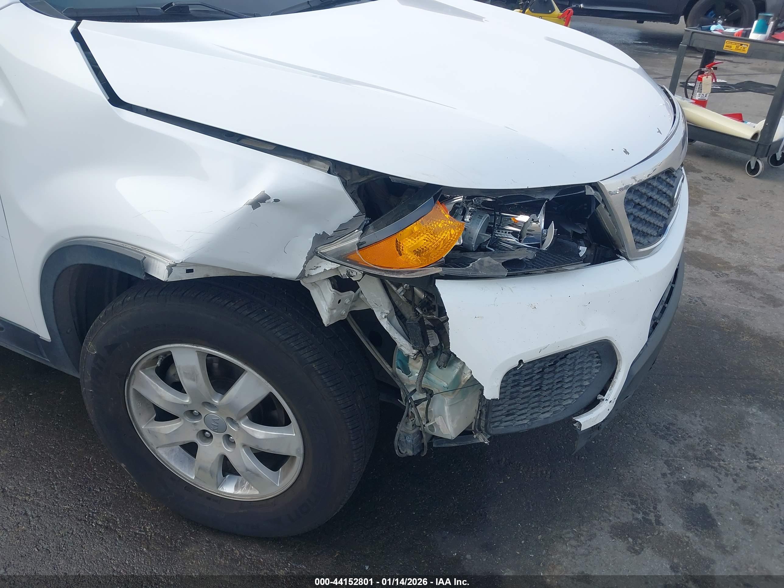 KIA SORENTO image 6