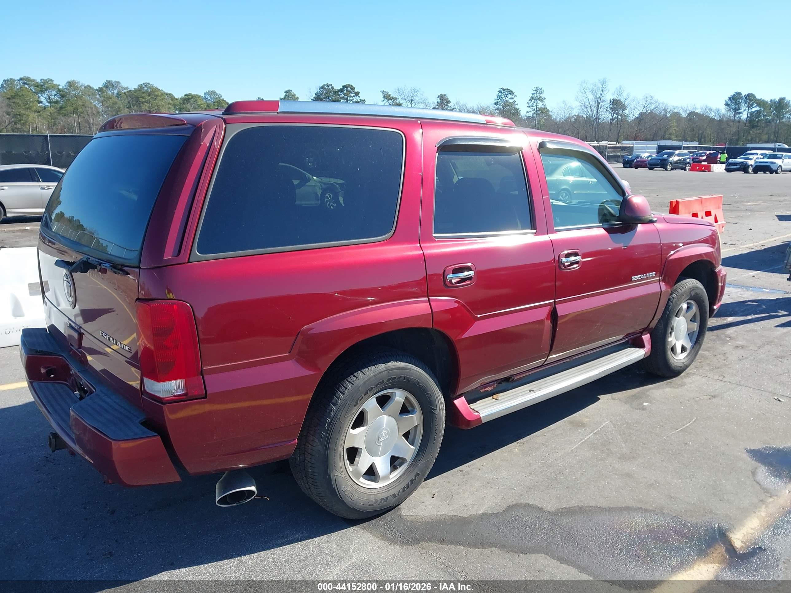 CADILLAC ESCALADE image 4