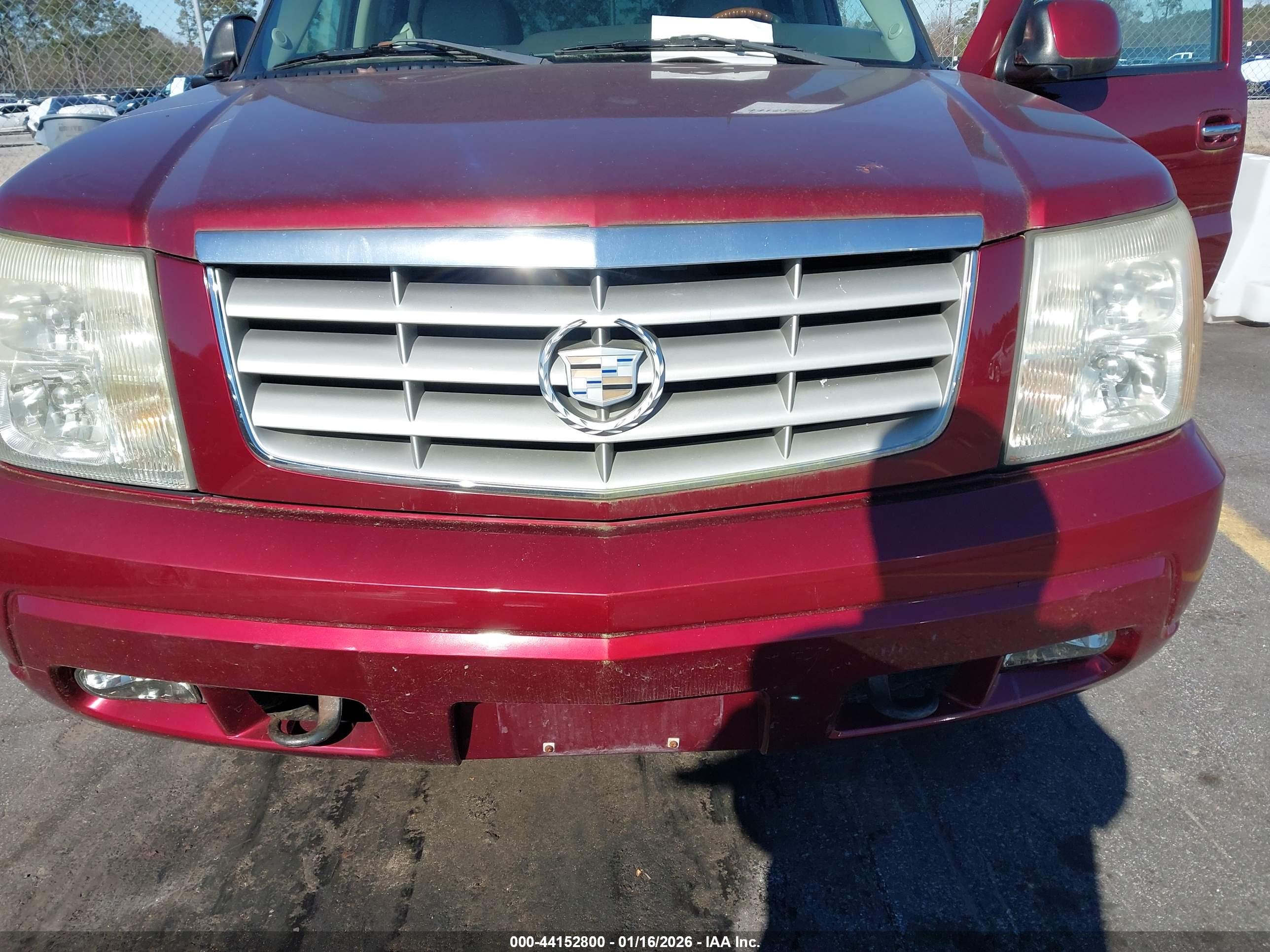 CADILLAC ESCALADE image 6