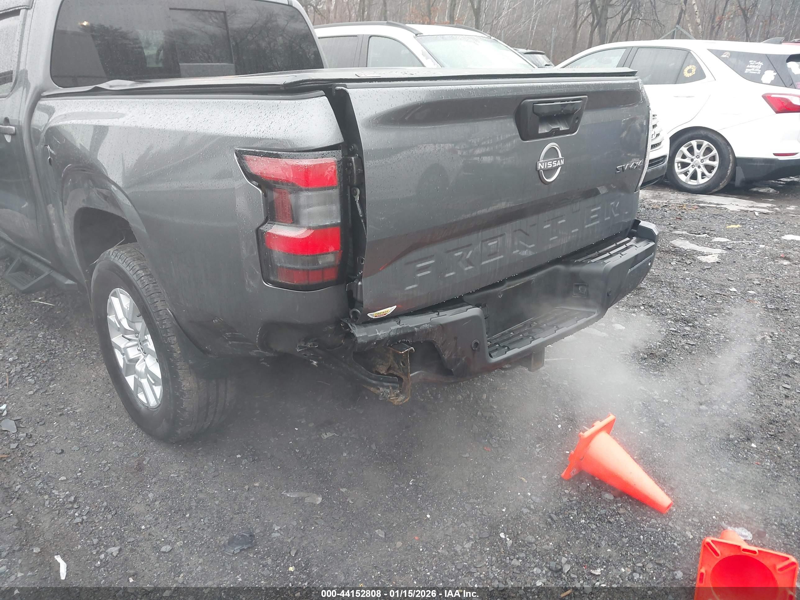 NISSAN FRONTIER image 6