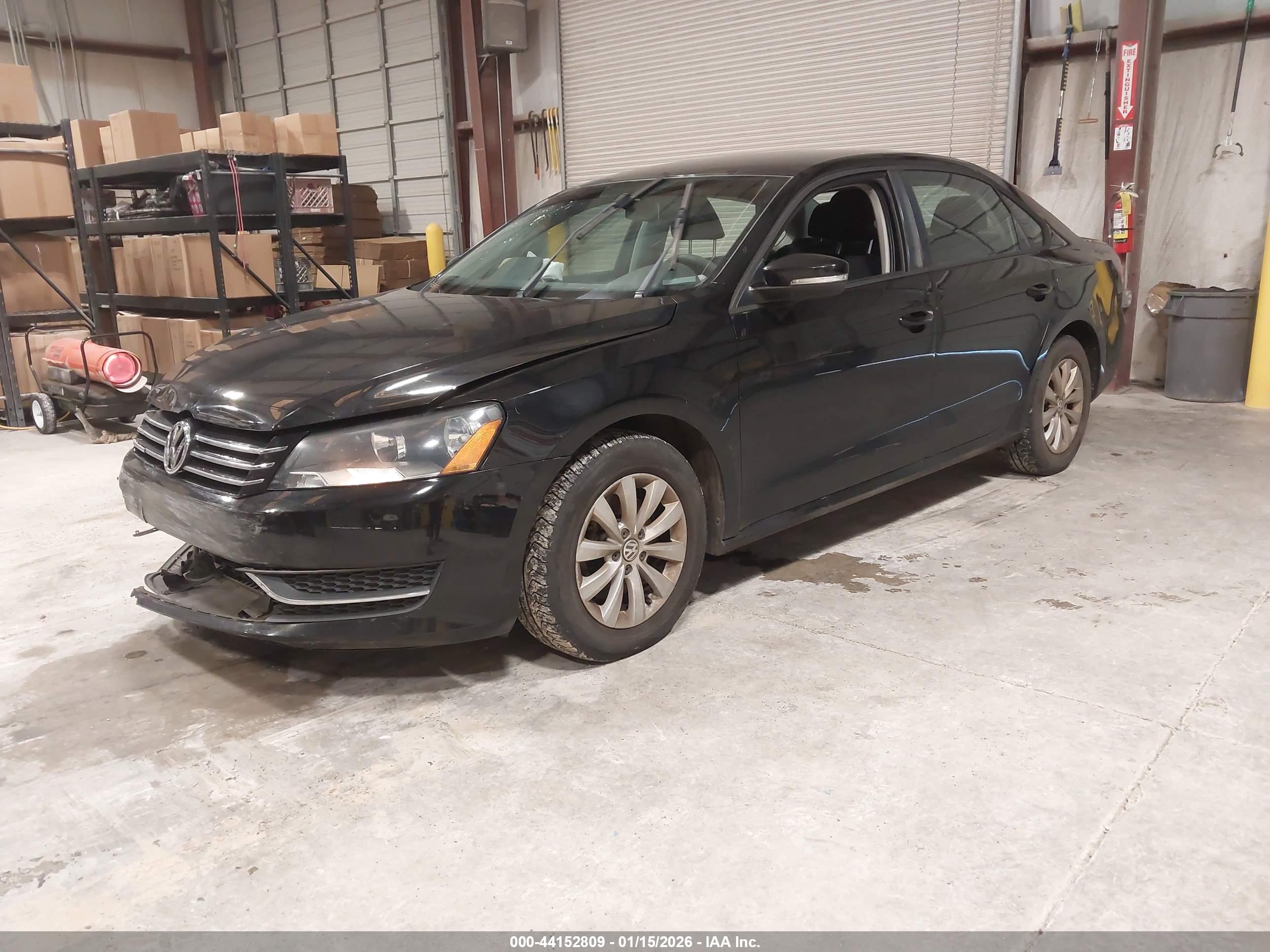 VOLKSWAGEN PASSAT image 2