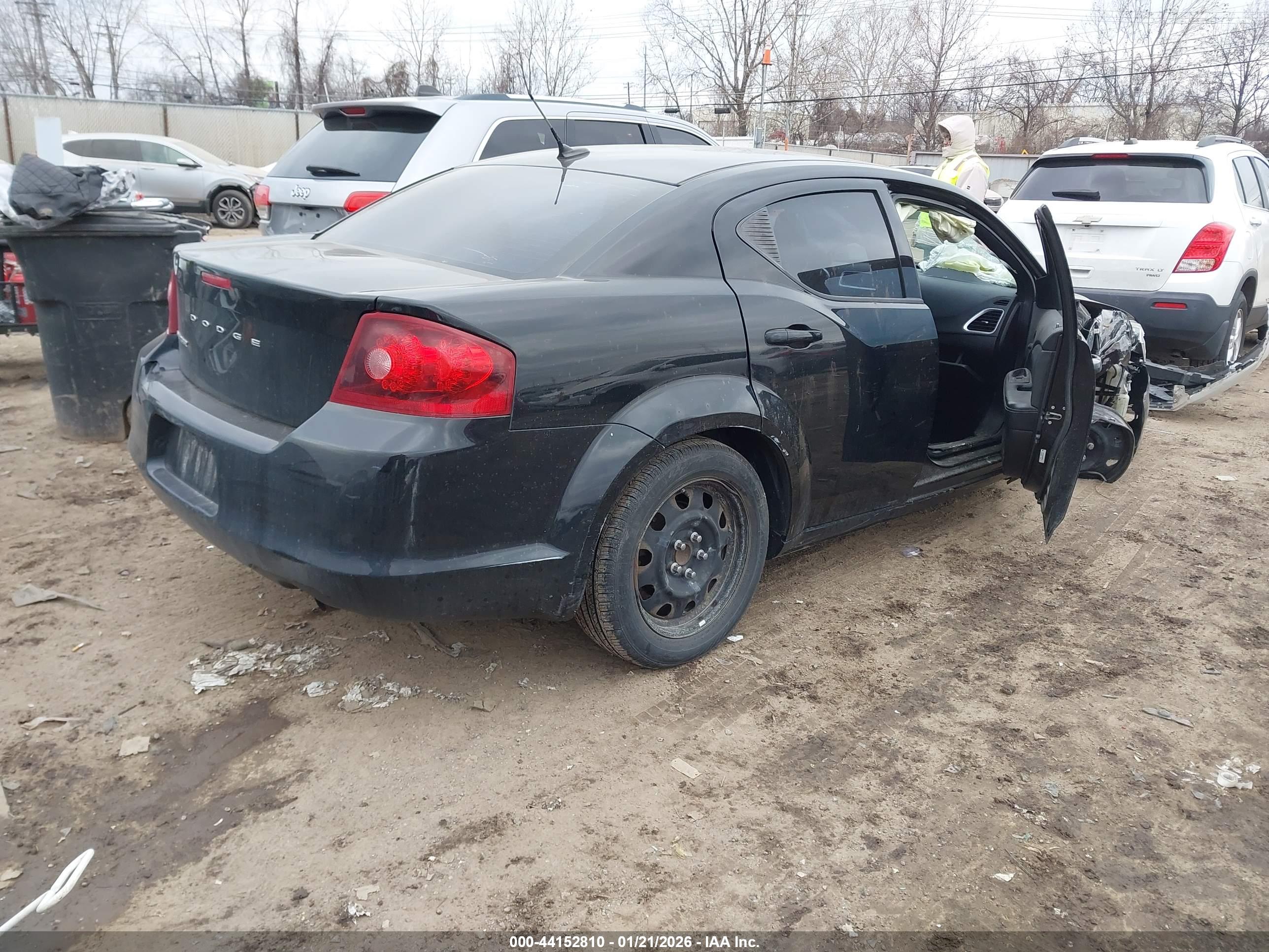 DODGE AVENGER image 4