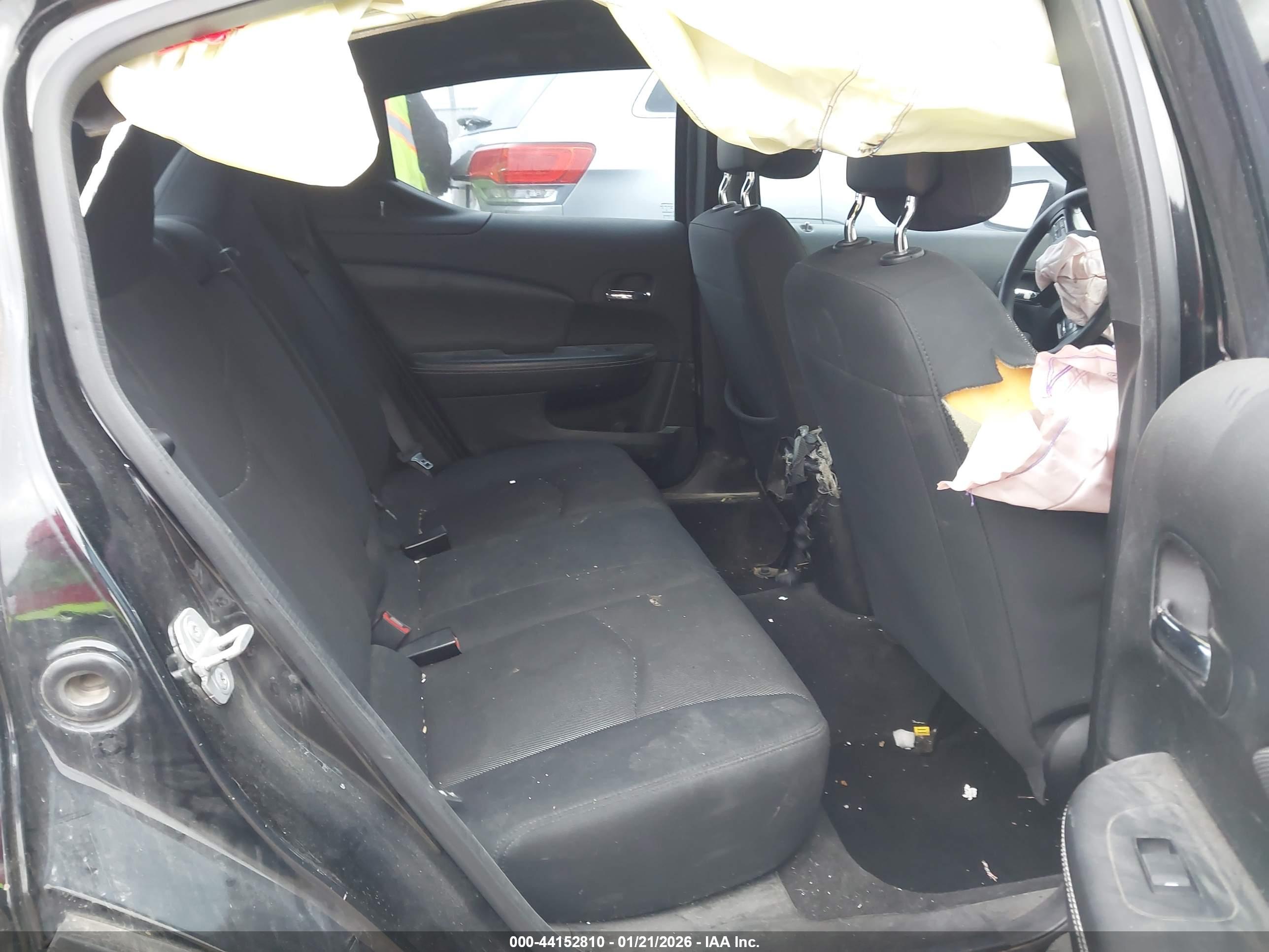 DODGE AVENGER image 8