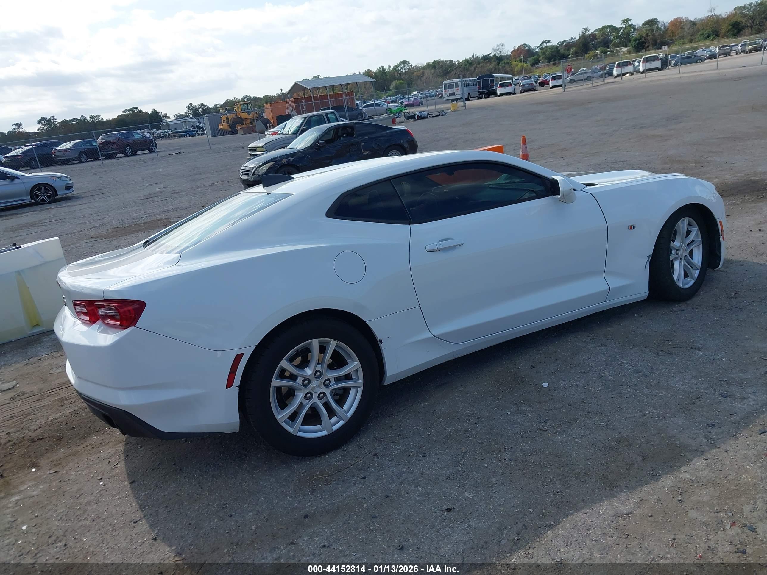 CHEVROLET CAMARO image 4